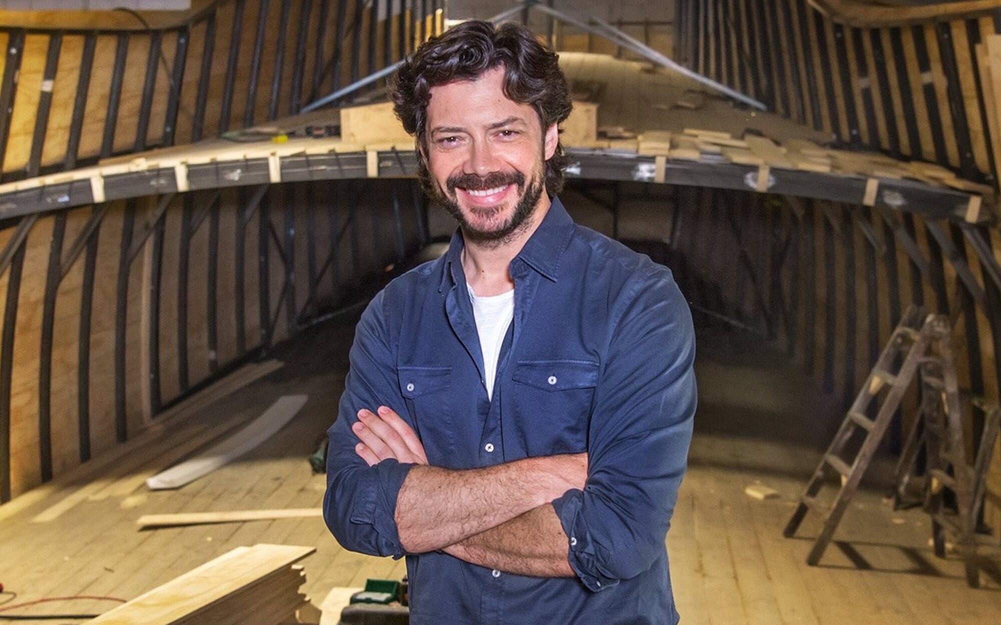 Álvaro Morte sorprende con un radical cambio de look antes del regreso de 'La Casa de Papel'