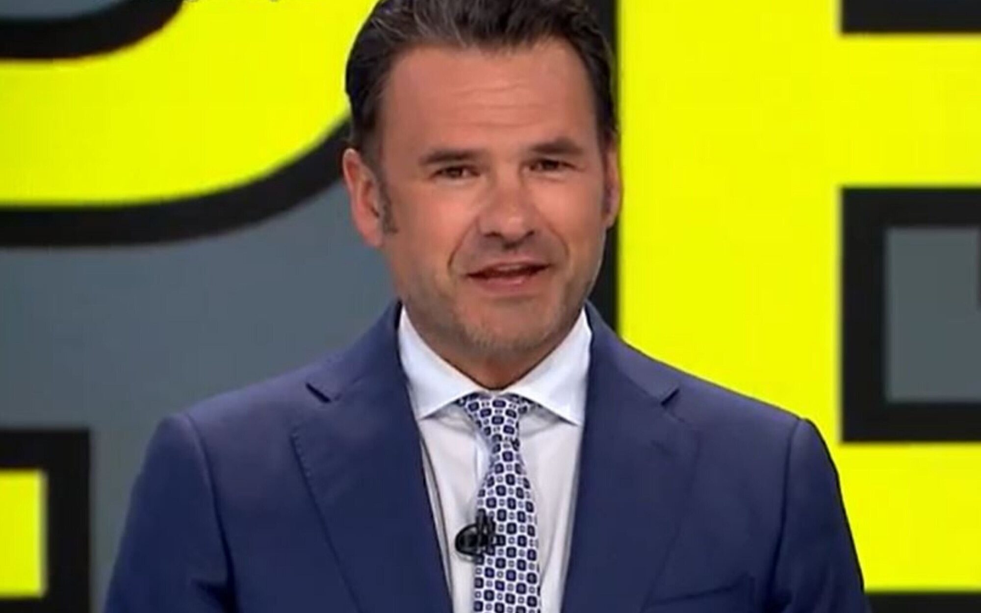 Así ha sido la despedida de Iñaki López de 'laSexta noche': sorpresas, regalos, halagos y discurso final