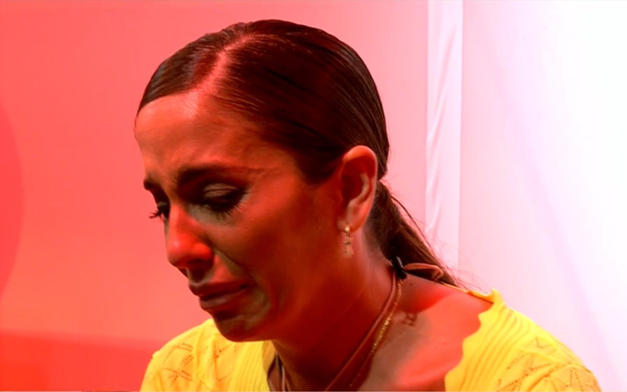 Anabel Pantoja se emociona en 'Sálvame' por el conflicto entre Isabel Pantoja y Kiko Rivera: "Me removió todo"