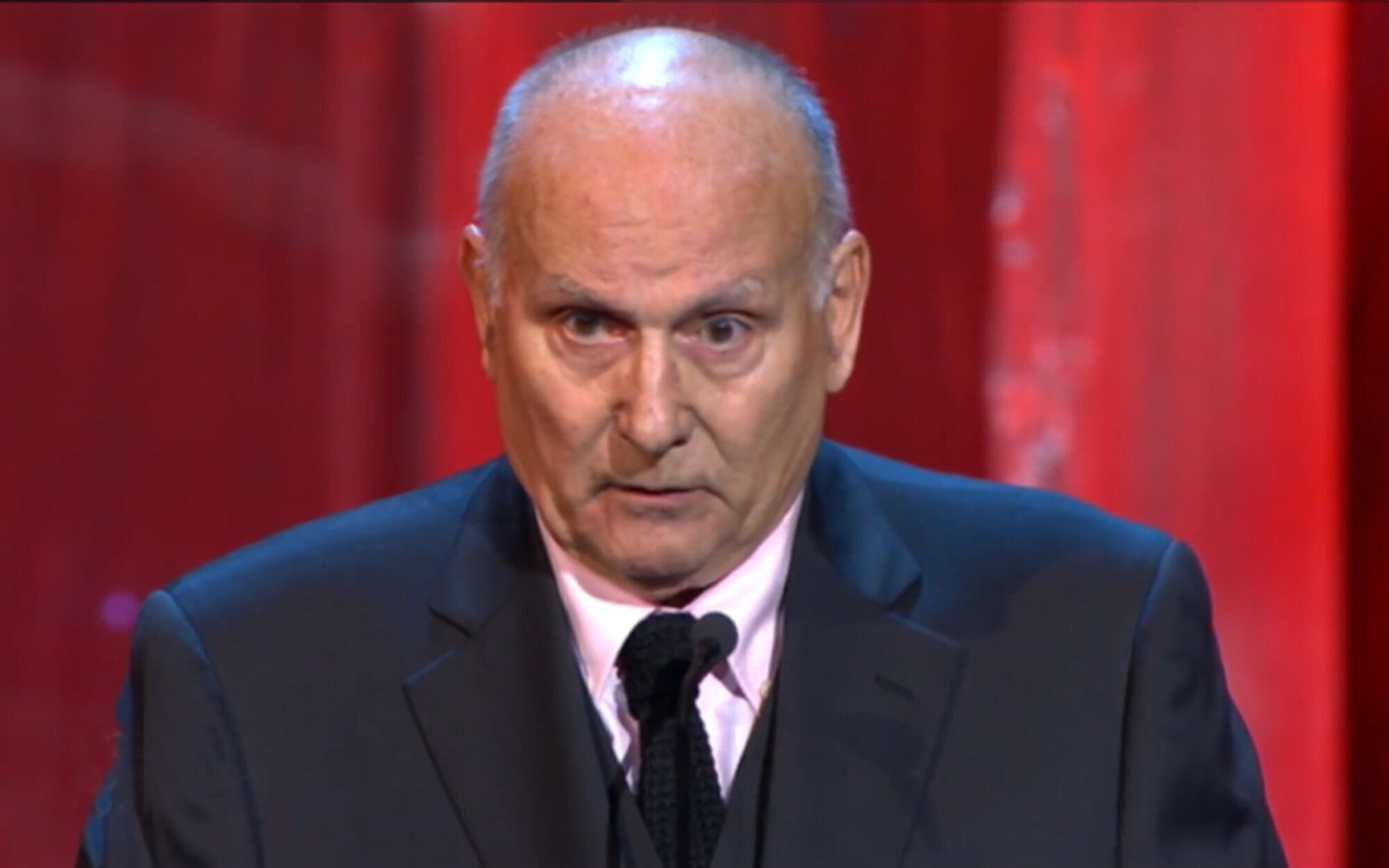 Muere Mario Camus, director de "Los santos inocentes" y 'Curro Jiménez', a los 86 años