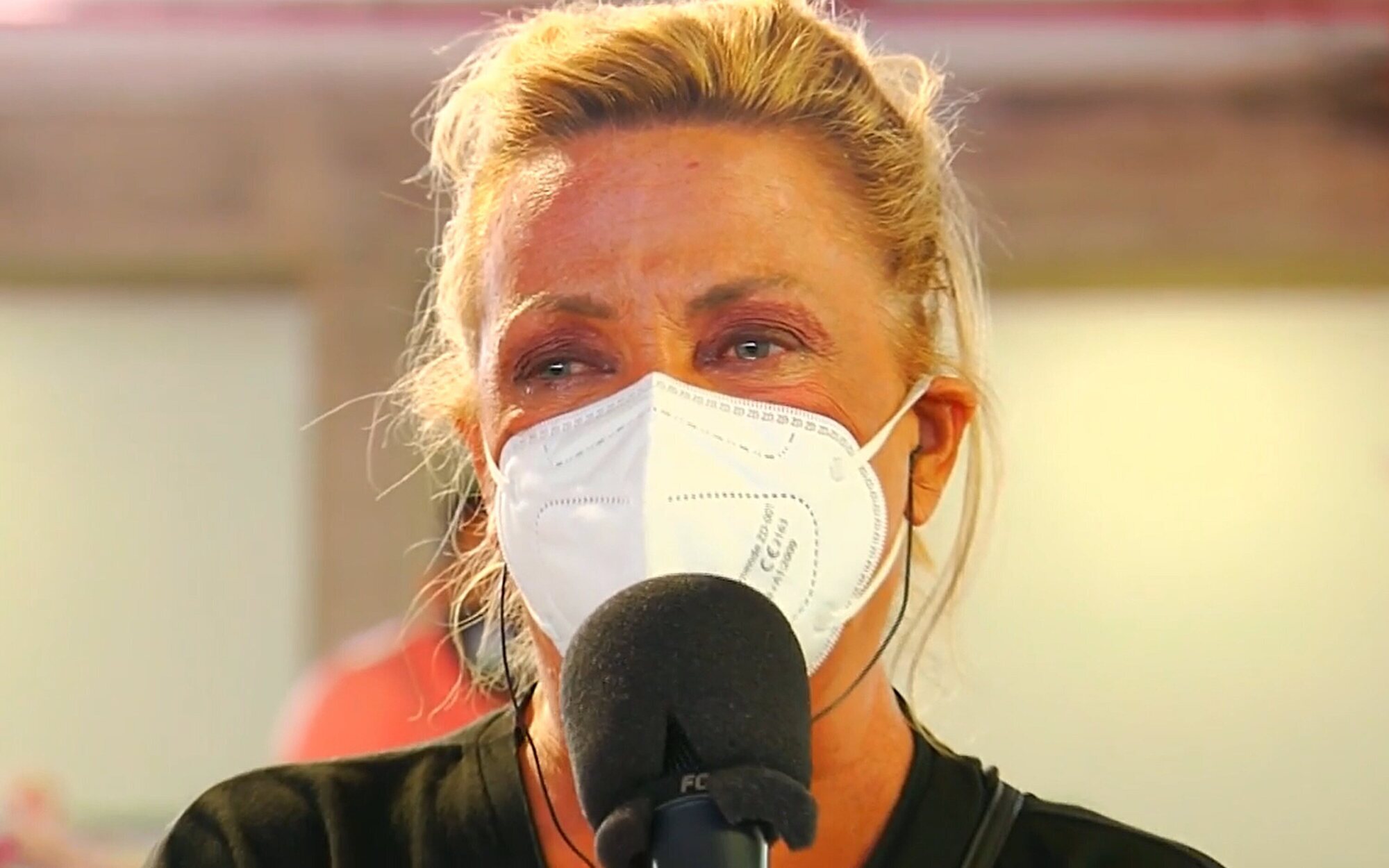 La emoción de Lydia Lozano en 'Sálvame' al hablar con los afectados por el volcán de La Palma: "Es muy duro"