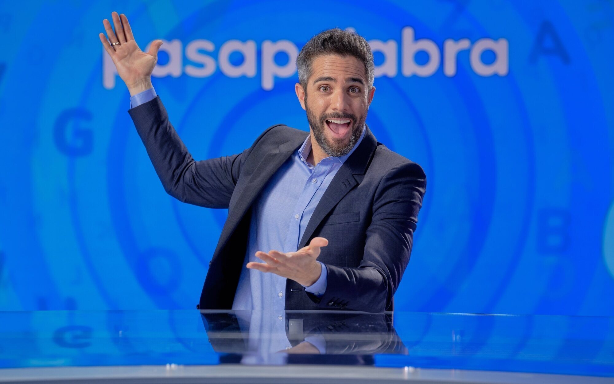 Antena 3 (14,2%) crece y lidera septiembre distanciándose de Telecinco (13,8%), y La 1 baja a un 8,7%