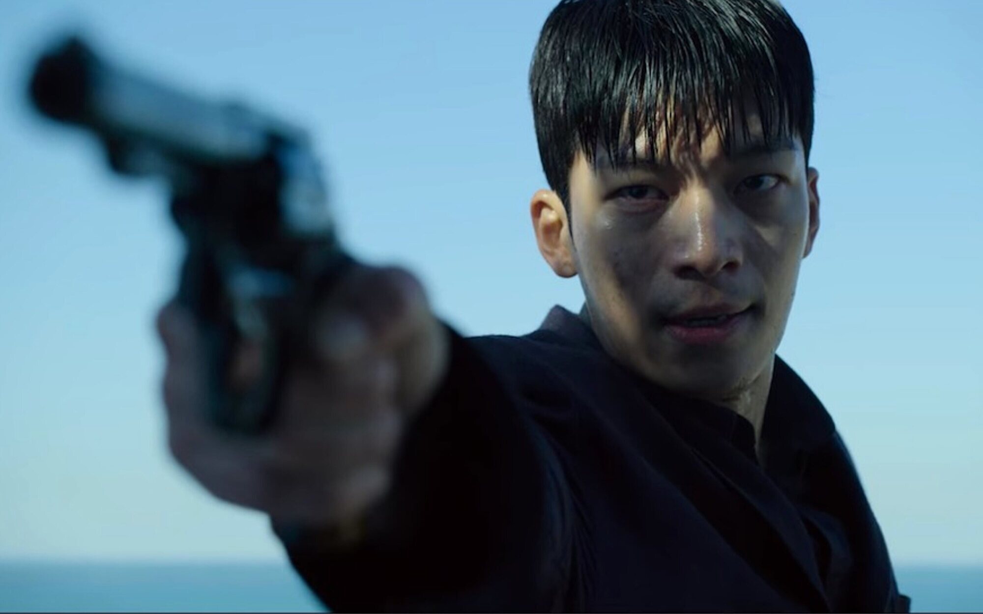 Wi Ha-joon posa sin camiseta y multiplica por veinte sus seguidores tras el éxito de 'El juego del calamar'