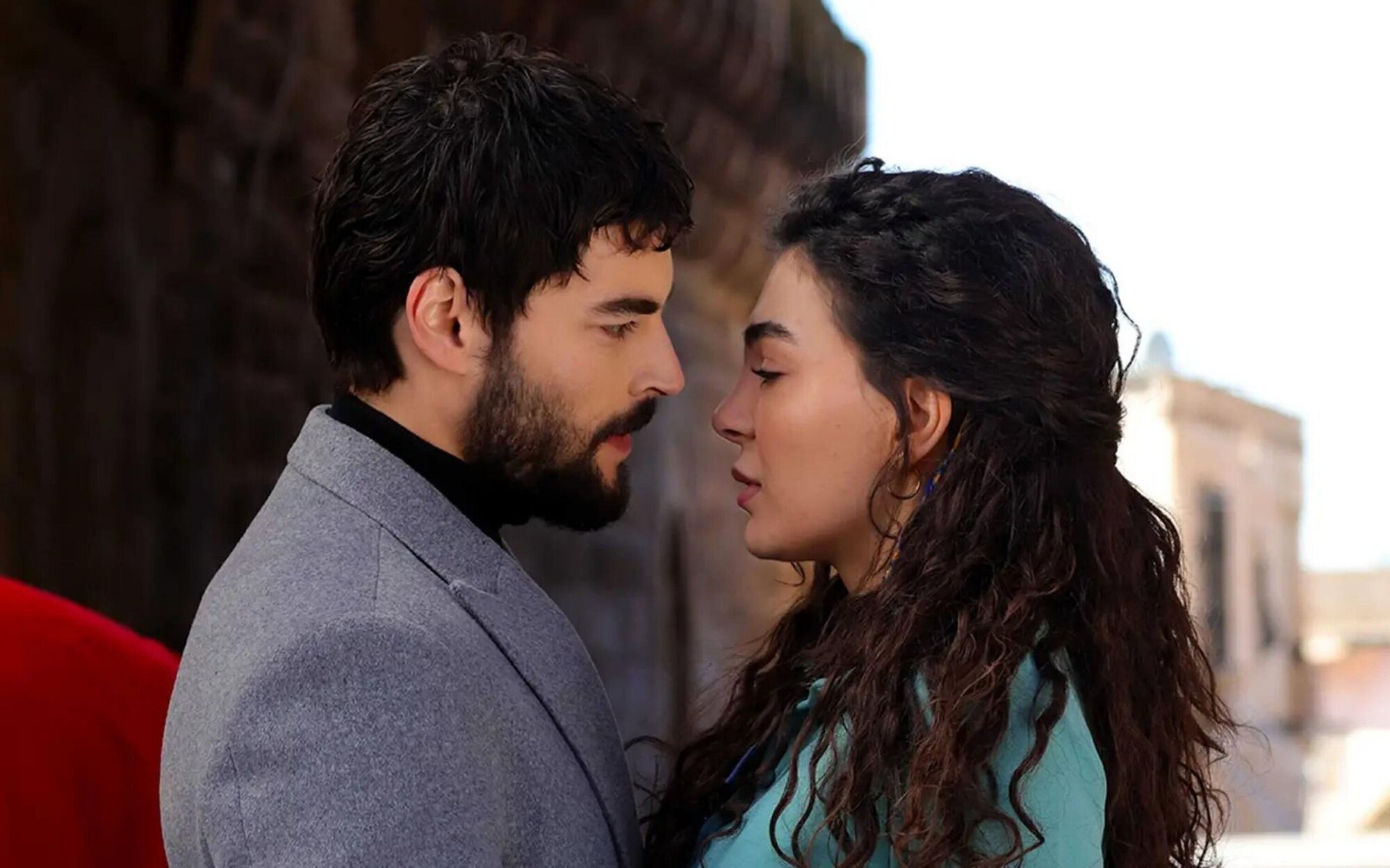'Hercai' y 'Doctor en los Alpes' lideran en Nova, retomando su hegemonía