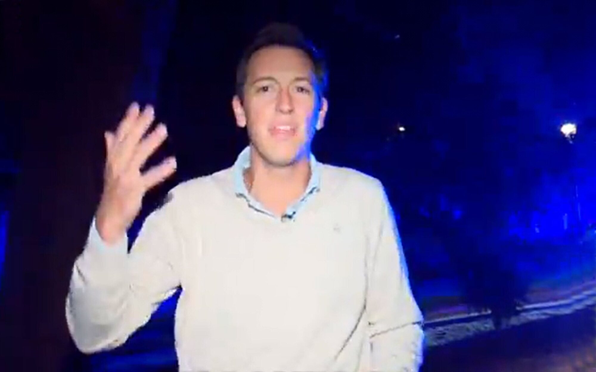 Agreden con botellas a un equipo de 'Espejo público' al adentrarse en un macrobotellón de Madrid