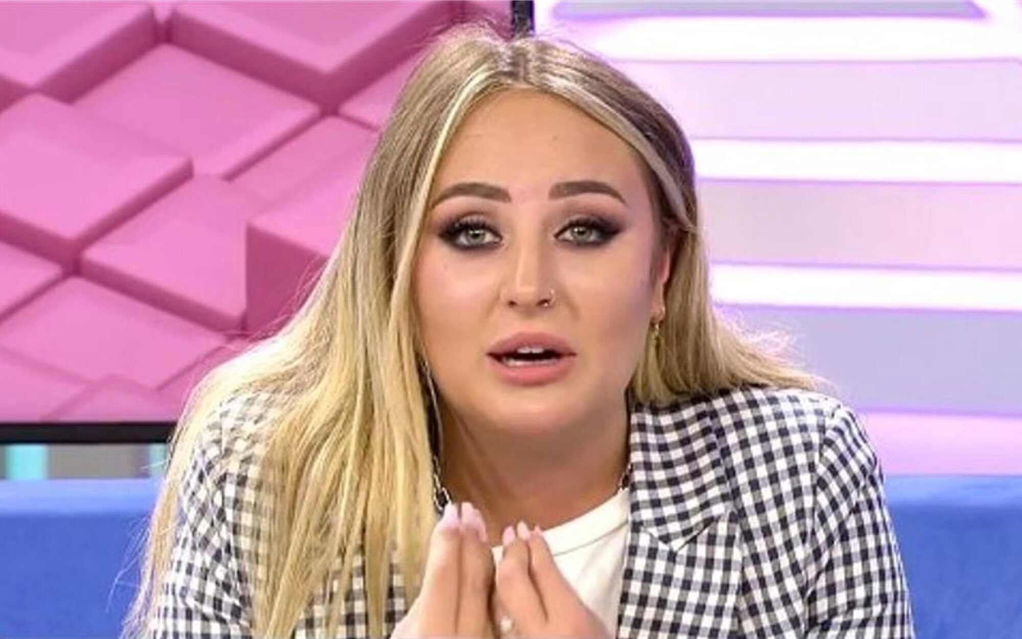 Rocío Flores lleva a juicio a los dueños de La Fábrica de la Tele por mostrar su sentencia