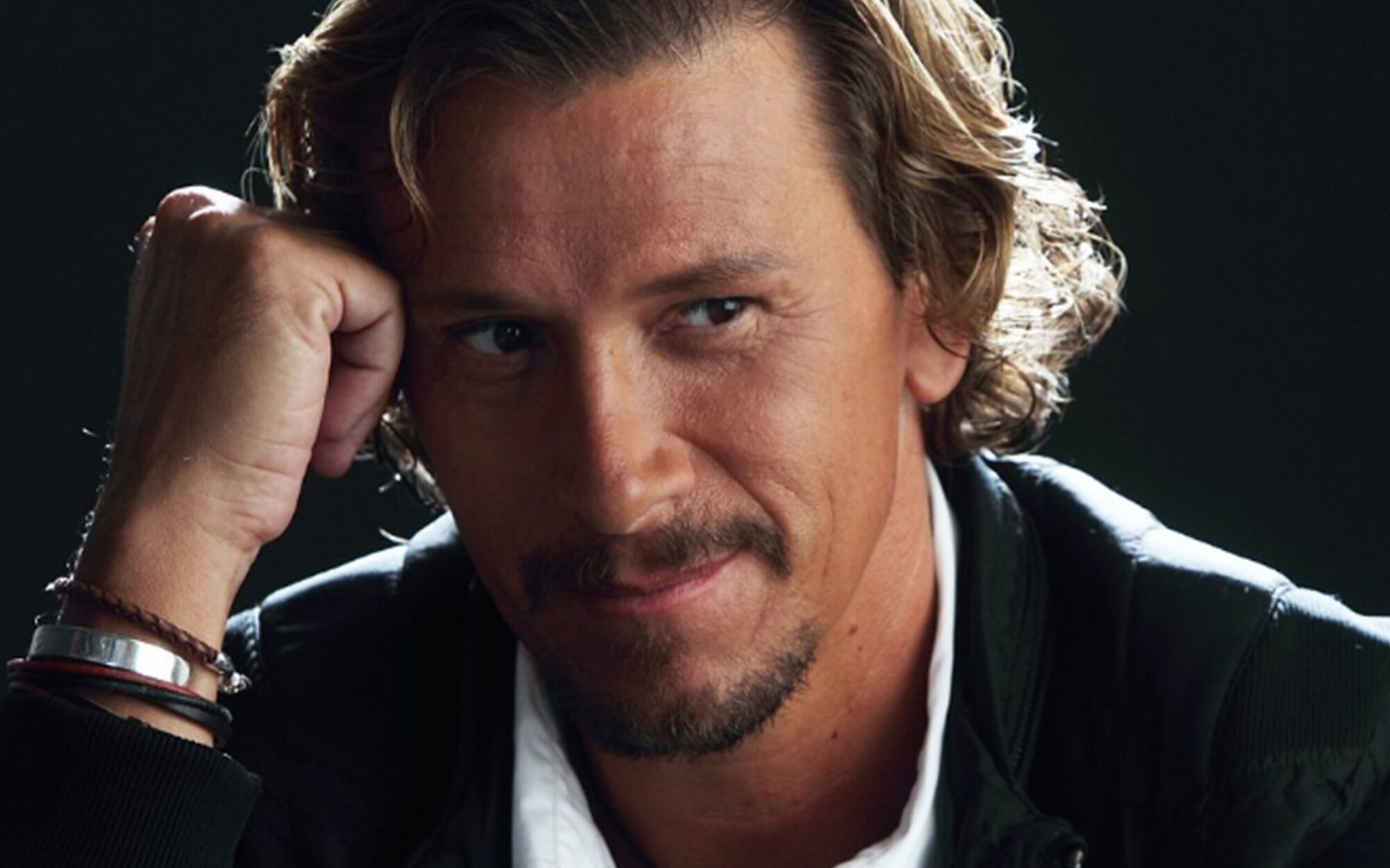 Alejandro Abad carga contra Naím Thomas: "¿Sabes qué te impidió triunfar? Tu conducta altiva y falsa humildad"