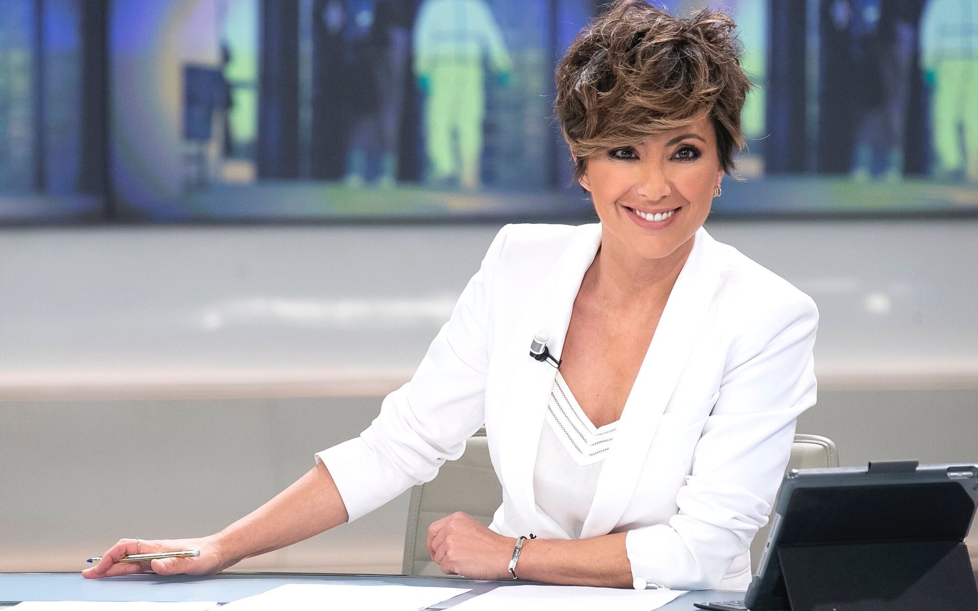 Telecinco se rinde con el adelanto estelar y prepara un 'Ya es mediodía' de tarde contra 'Pasapalabra'