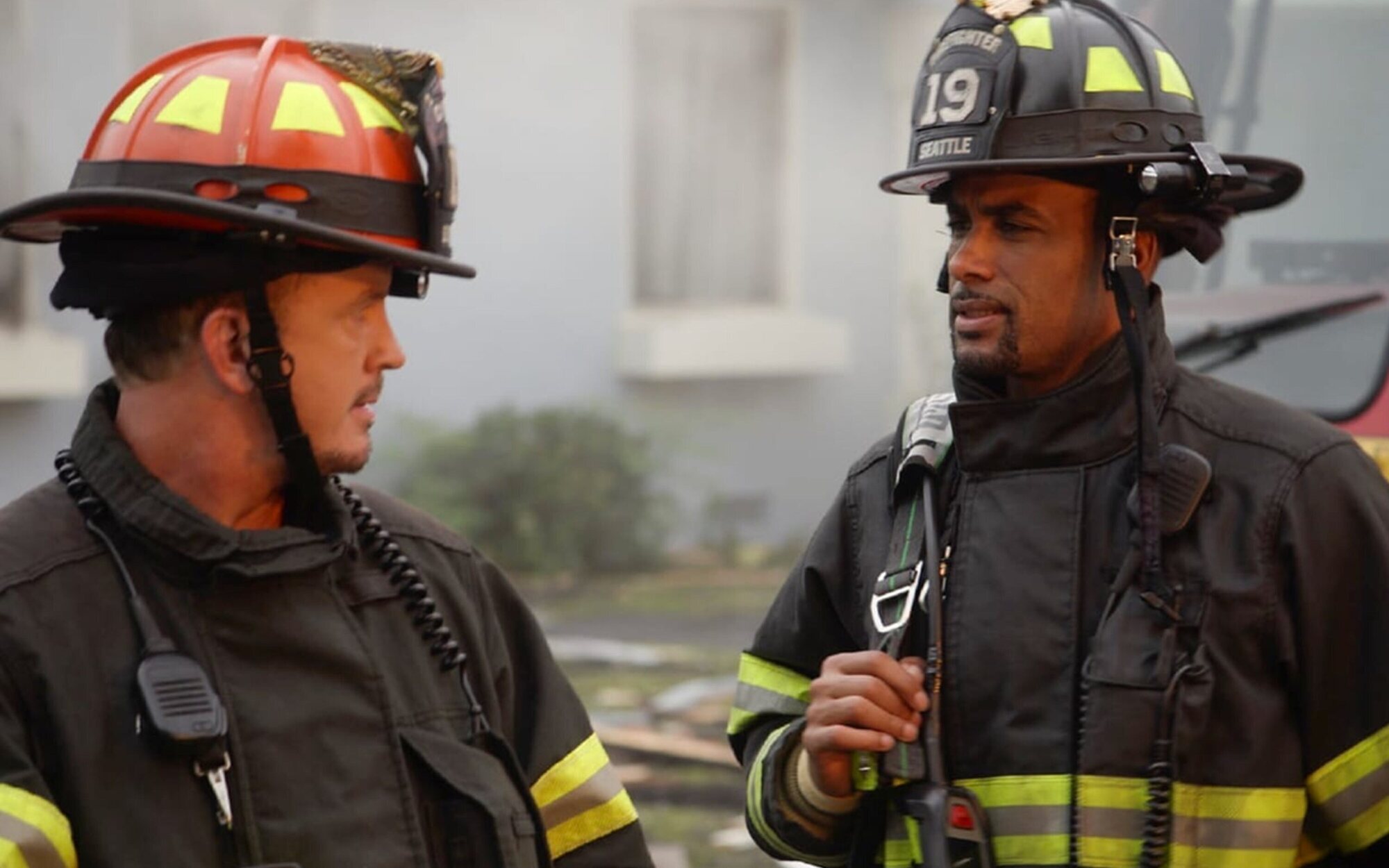 El crossover de 'Estación 19' y 'Anatomía de Grey' se mantiene estable ante la subida del fútbol