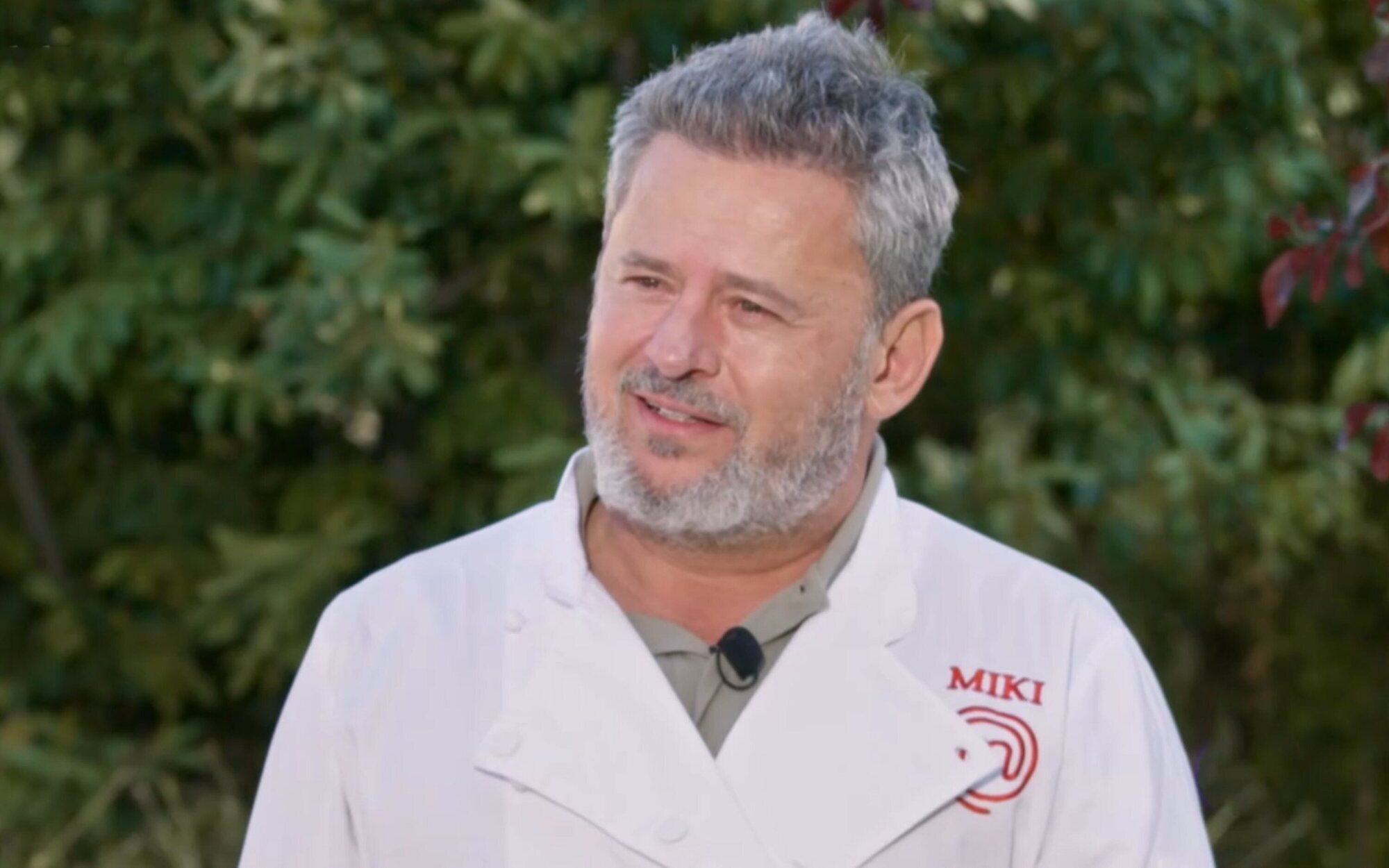 Miki Nadal, emocionado al pensar en su difunta madre al recibir su chaquetilla en 'MasterChef Celebrity'