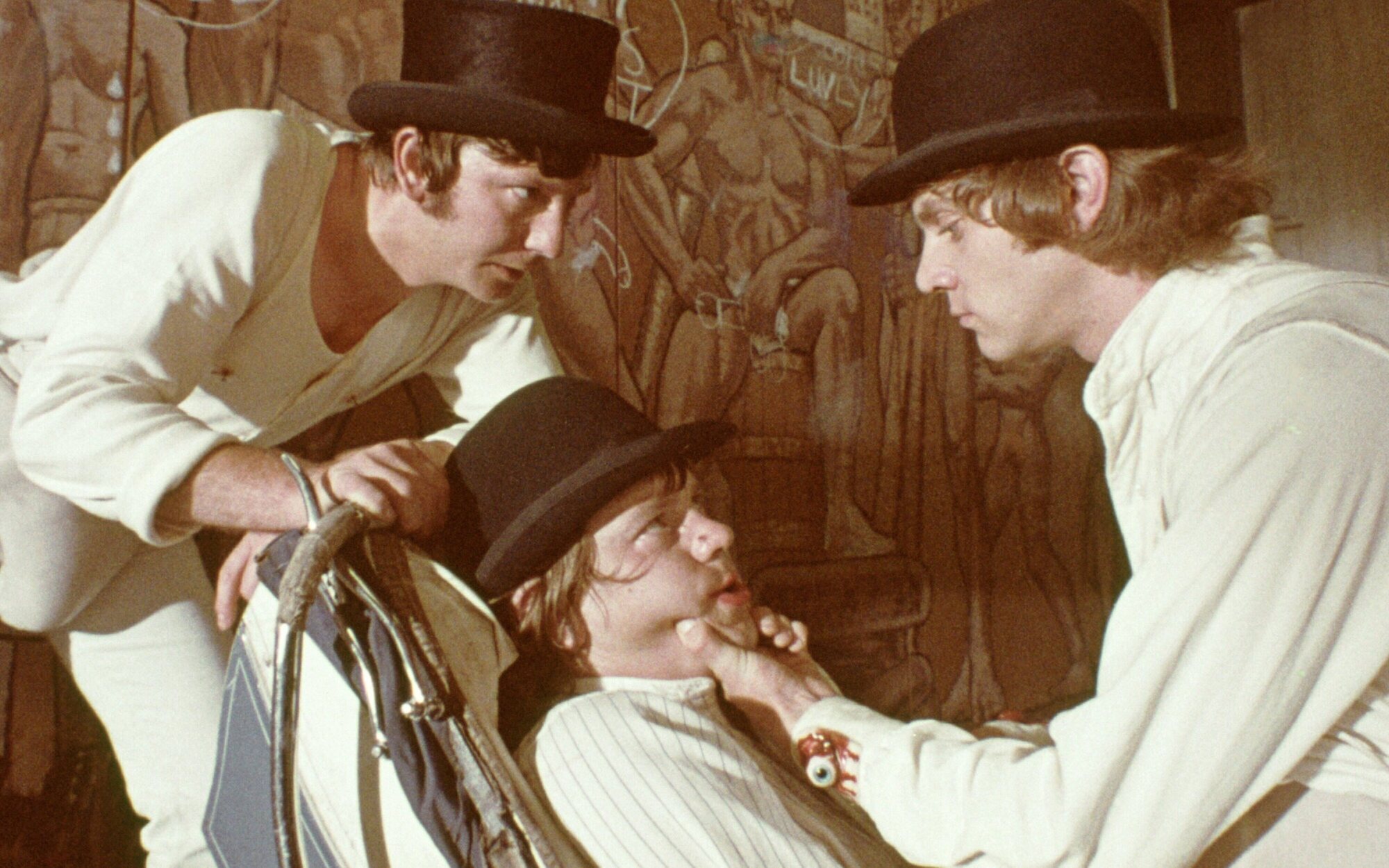 'La naranja prohibida' ilustra el caos que supuso el estreno de "La naranja mecánica" en la España de 1975