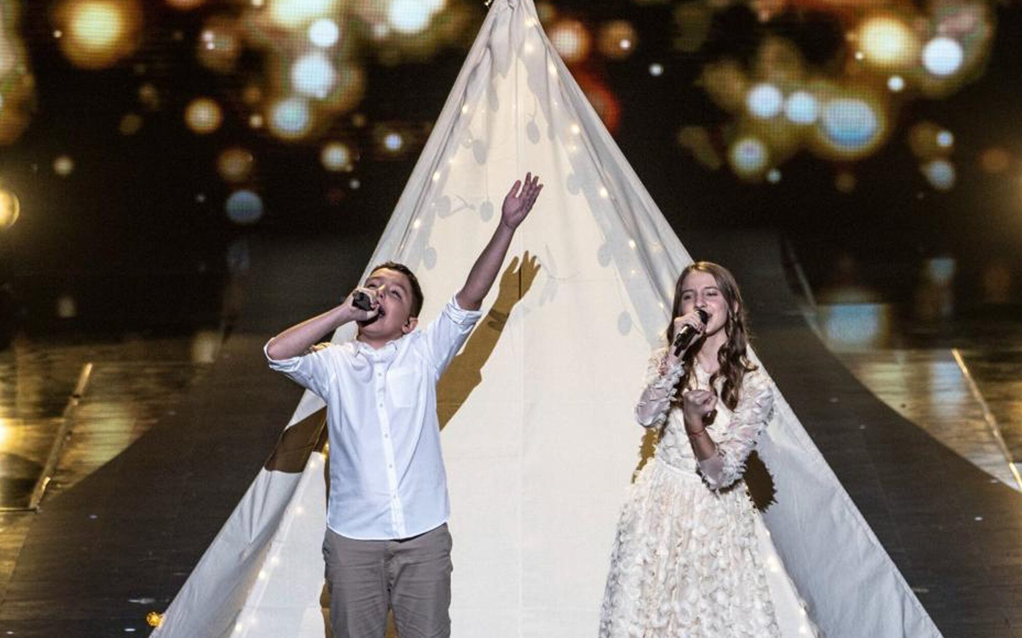 El "verano azul" de Rusia o la tienda de campaña de Bulgaria, entre los memes de Eurovisión Junior 2021