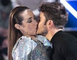 El apasionado beso entre Adara Molinero y Rodri Fuertes tras su salida de 'Secret Story' y sin mirar a cámara
