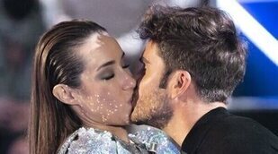 El apasionado beso entre Adara Molinero y Rodri Fuertes tras su salida de 'Secret Story' y sin mirar a cámara