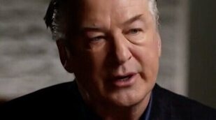 Alec Baldwin habla por primera vez tras el mortal accidente en pleno rodaje: "Nunca apreté el gatillo"