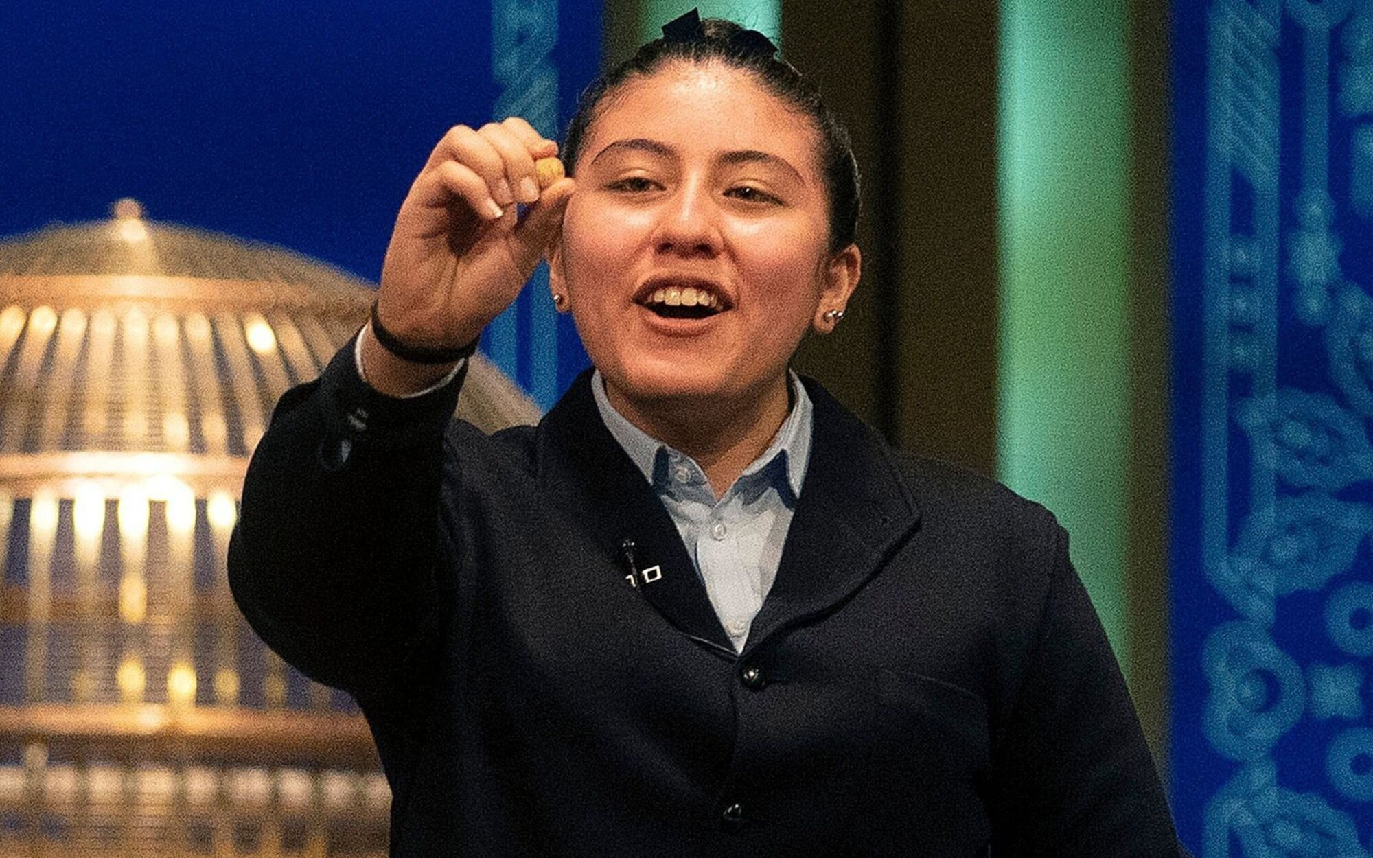 La emoción de las niñas de San Ildefonso al cantar el Gordo de la Lotería: "Te quiero un montón"