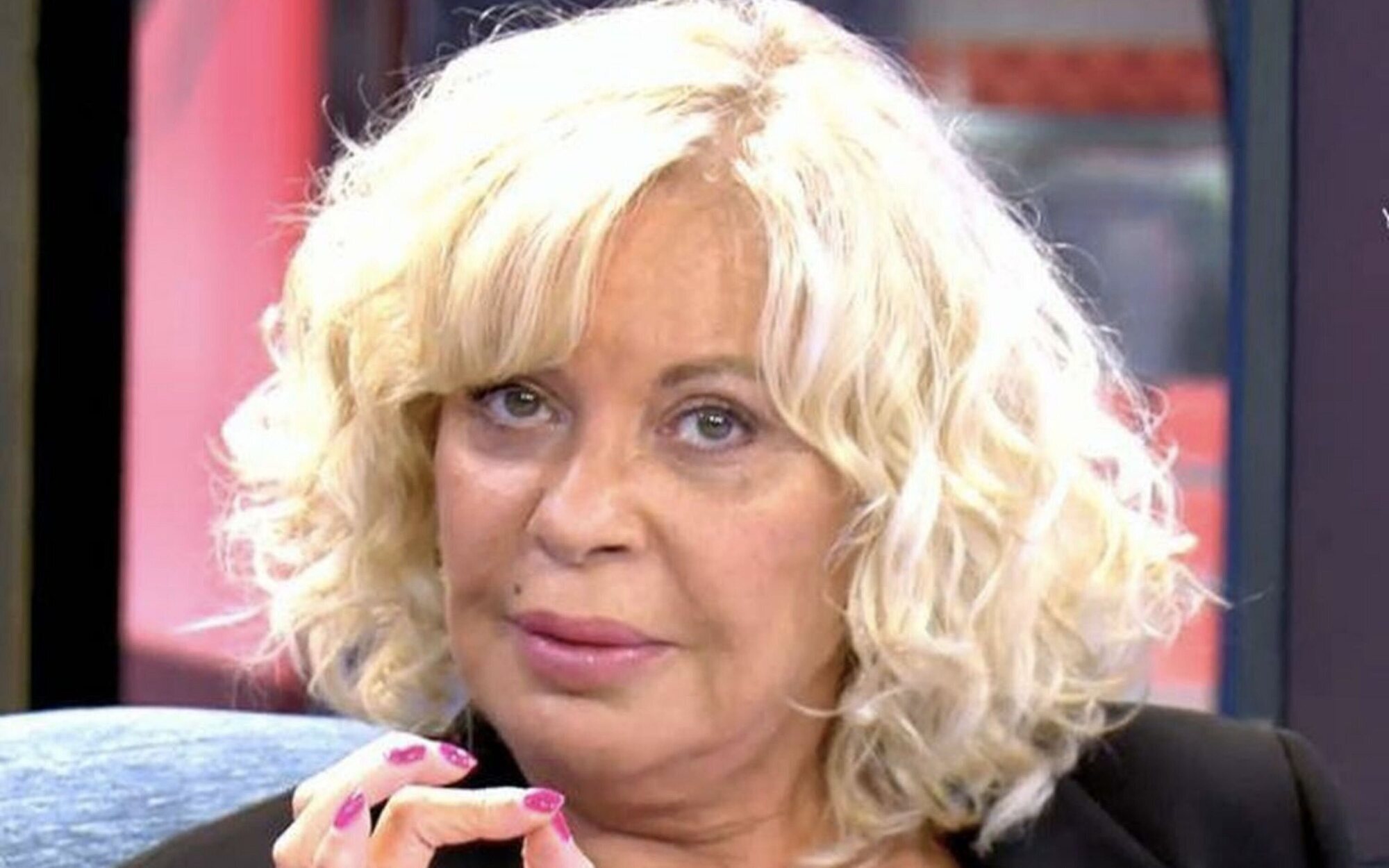 Bárbara Rey irrumpe en 'Sábado deluxe' para defender a Sofía Cristo: "Laváis la cara a quien queréis"