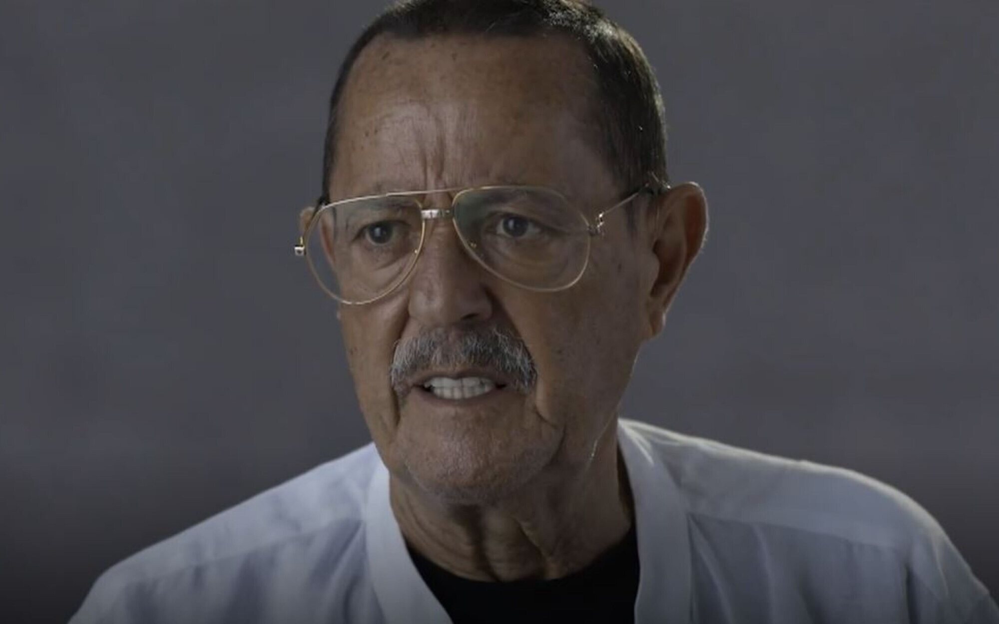 Las cartas de "obsesión" de Julián Muñoz a Isabel Pantoja: "Me muero por ti, gitanita"