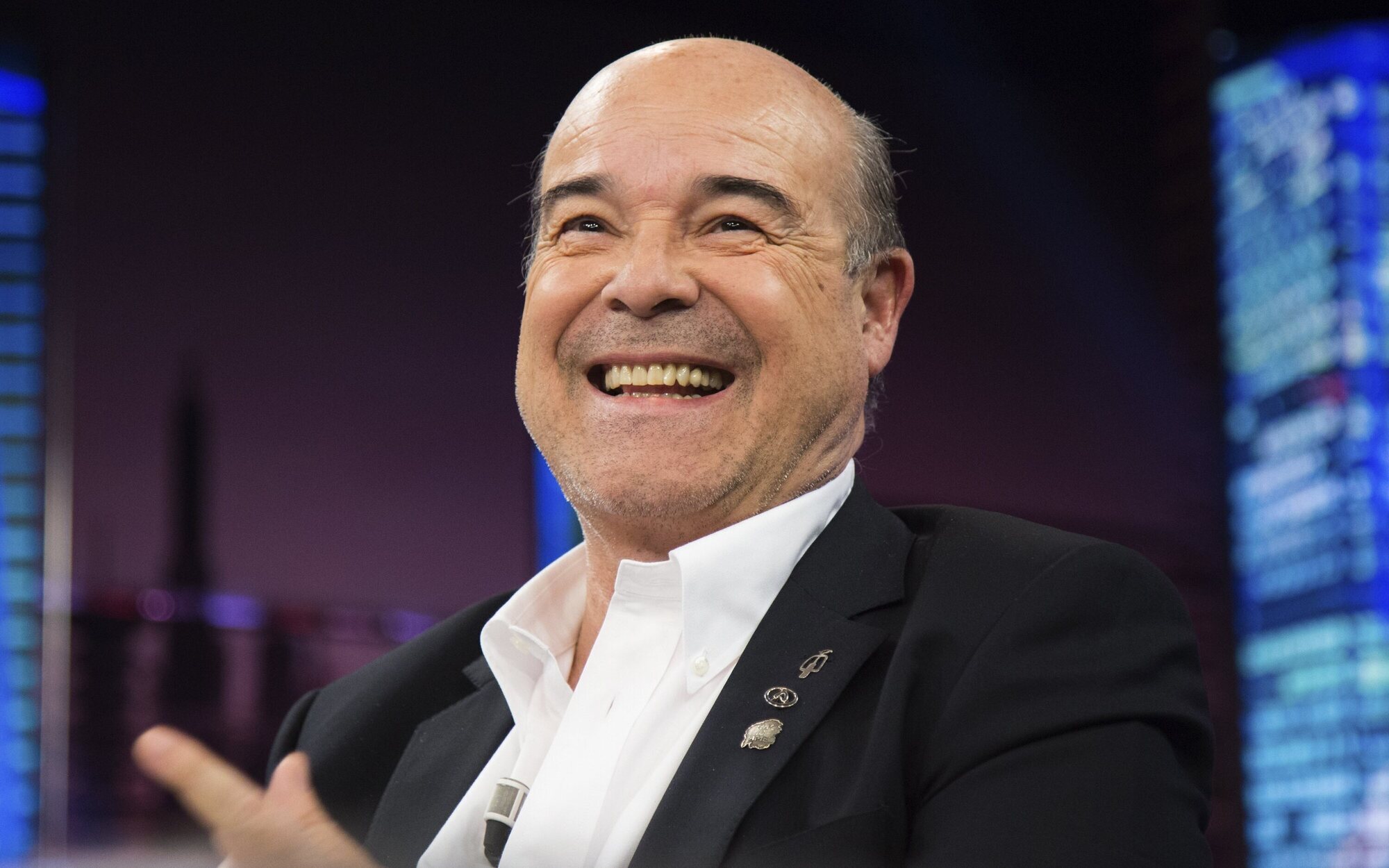 Antonio Resines denuncia la existencia de perfiles falsos que suplantan su identidad en redes sociales