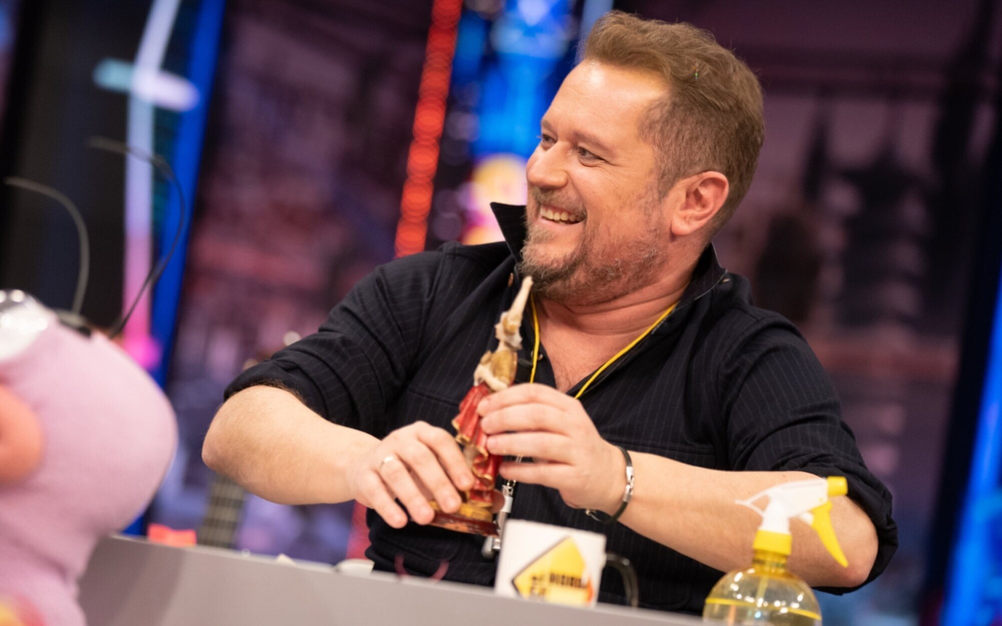 'El hormiguero' entrega su tarjeta en la llamada más surrealista: "Me están dando unas ganas de quitársela"