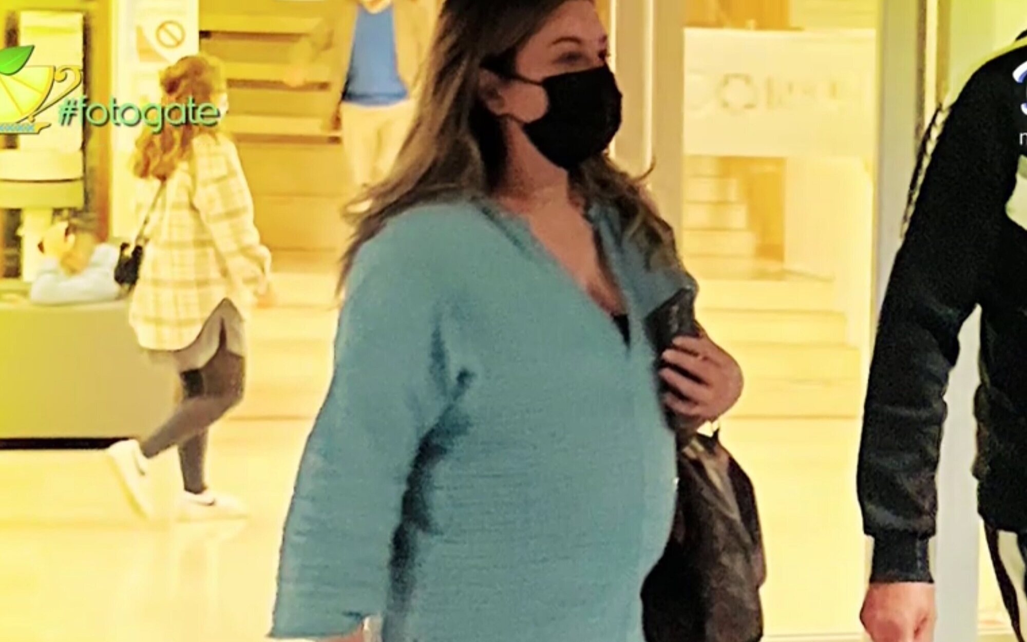 'Sálvame' consigue las imágenes de la barriga de María José Campanario, valoradas en 30 mil euros