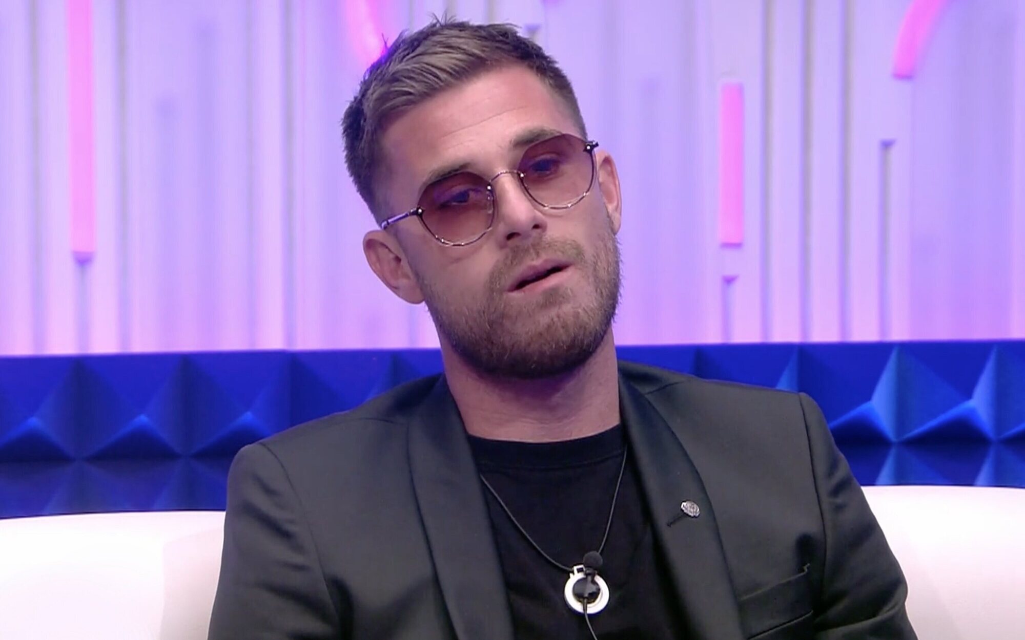 Tom Brusse rompe con su novia a través de una videollamada en 'Secret Story 2' y Sarah se desespera