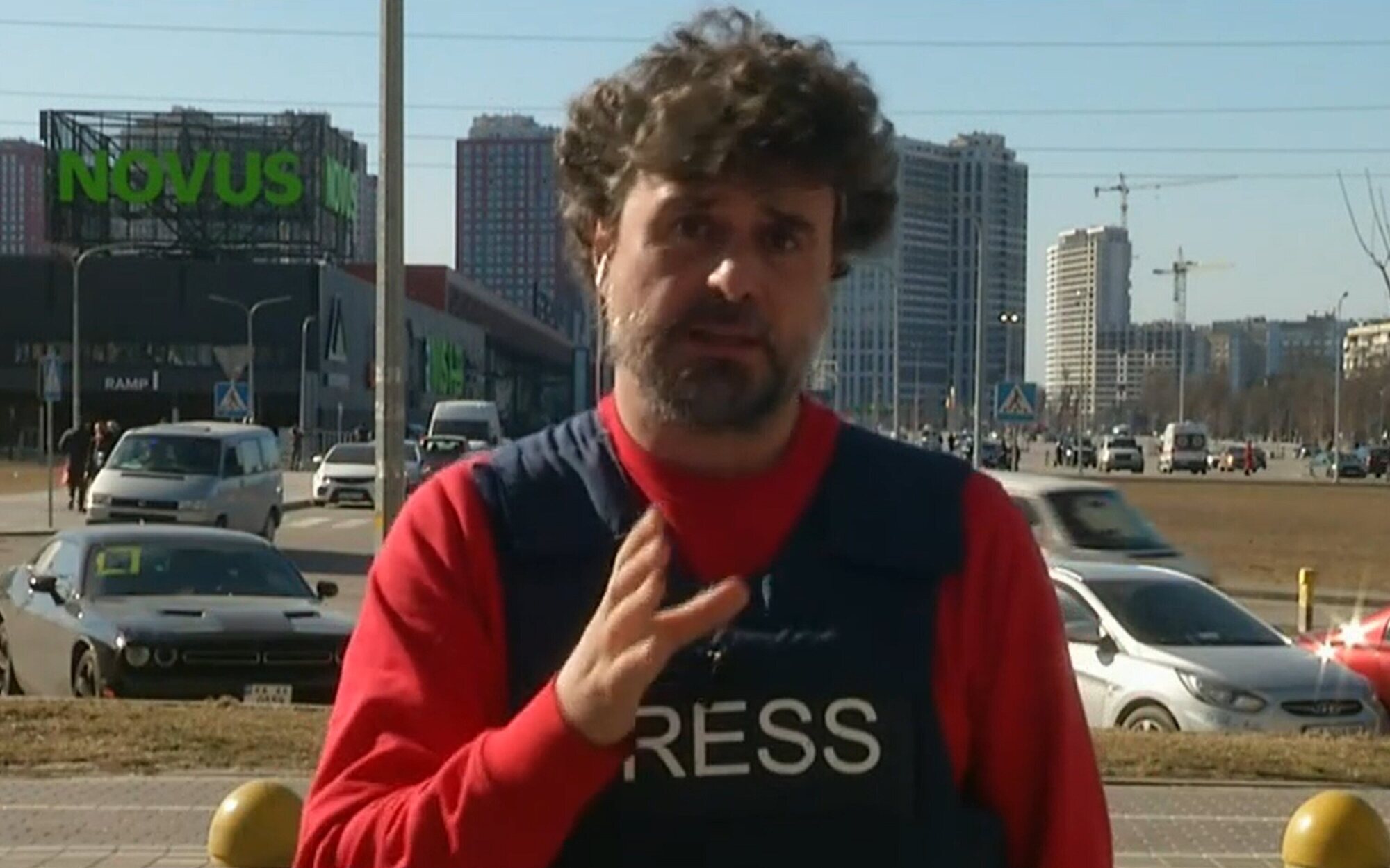 El gesto de un cámara en 'Ya es mediodía' tras perder a su amigo en Ucrania: "Hay que enseñar lo que pasa"