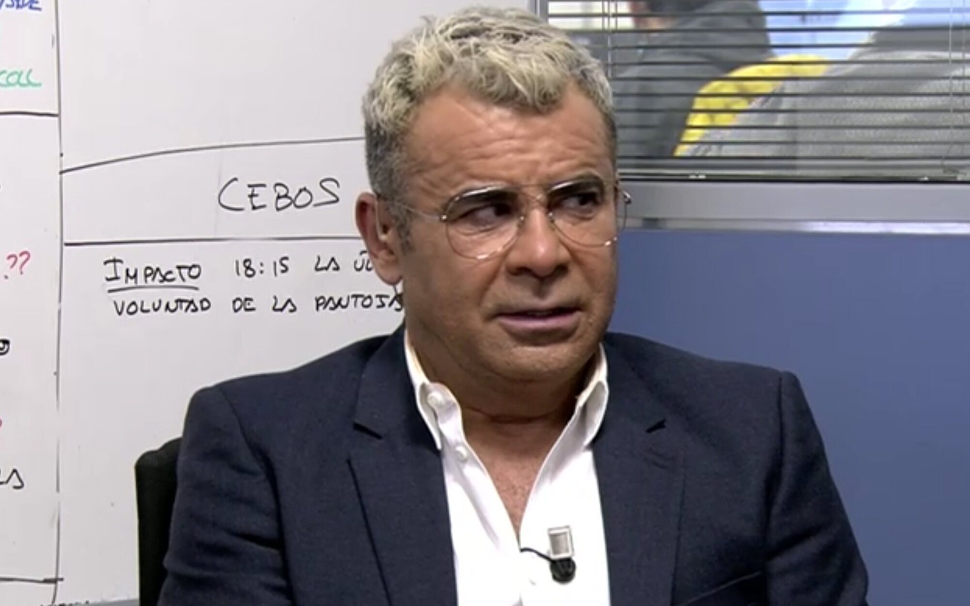 La despedida de David Valldeperas en su última tarde como director de 'Sálvame' con Jorge Javier Vázquez