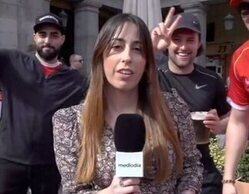 Los hooligans complican una conexión en directo de 'Ya es mediodía' al acosar a su reportera