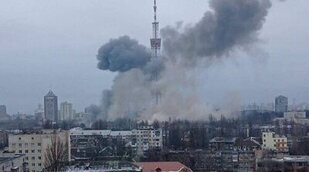 Rusia bombardea la torre de televisión de Kiev, dejando al país sin señal