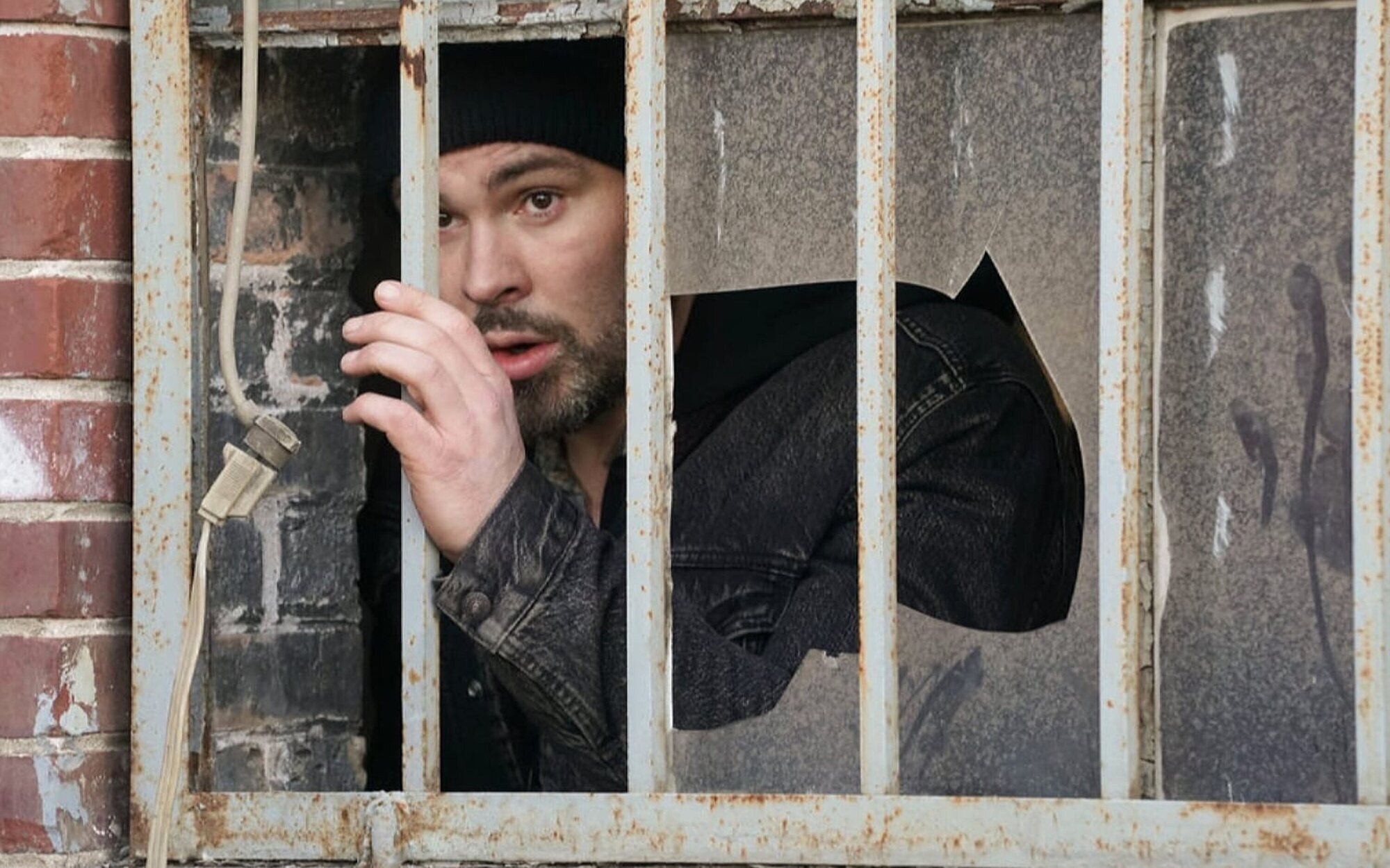 El especial de las Kardashian no interesa y 'Survivor' lidera con solvencia