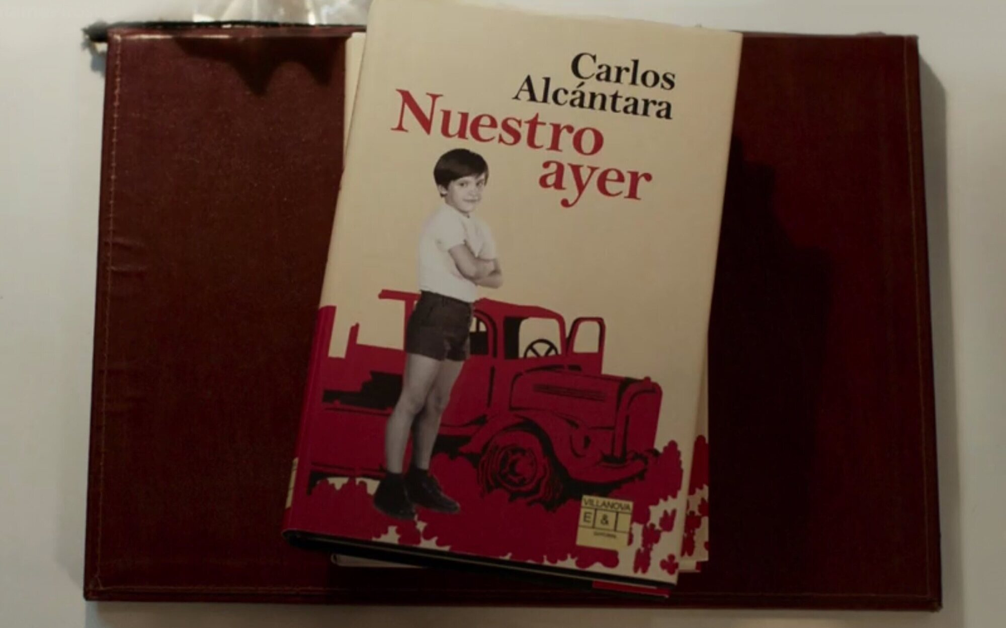 Así fue el regreso frustrado de Carlos Alcántara a 'Cuéntame cómo pasó' para presentar su premiada novela