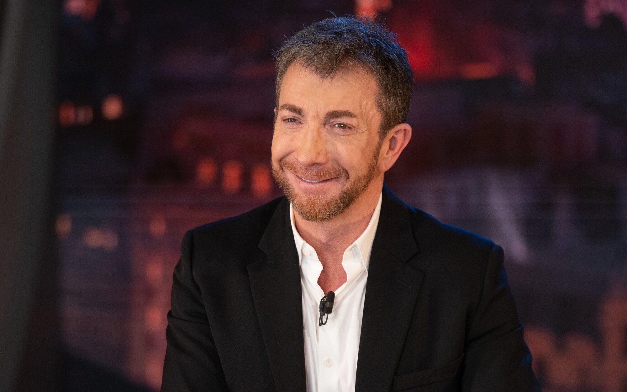 Antena 3 lidera abril con un 13,6%, Telecinco (12,1%) mejora tras su mínimo y La 1 (8,3%) sigue en horas bajas