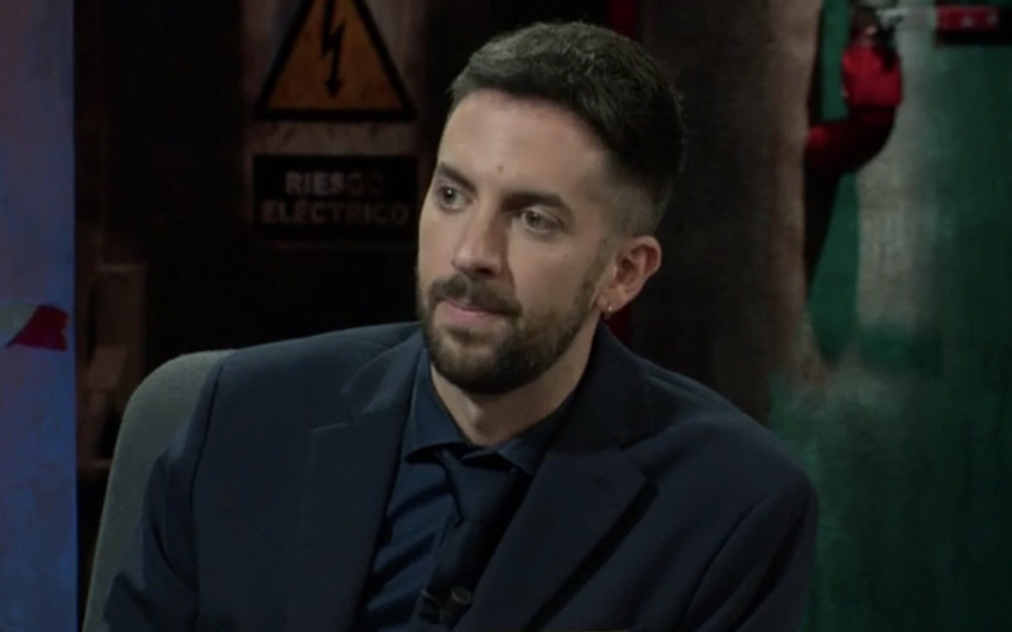 Camilo le hace "un regalo de mierda" a David Broncano en 'La resistencia' que hasta huele mal: "Está fuerte"