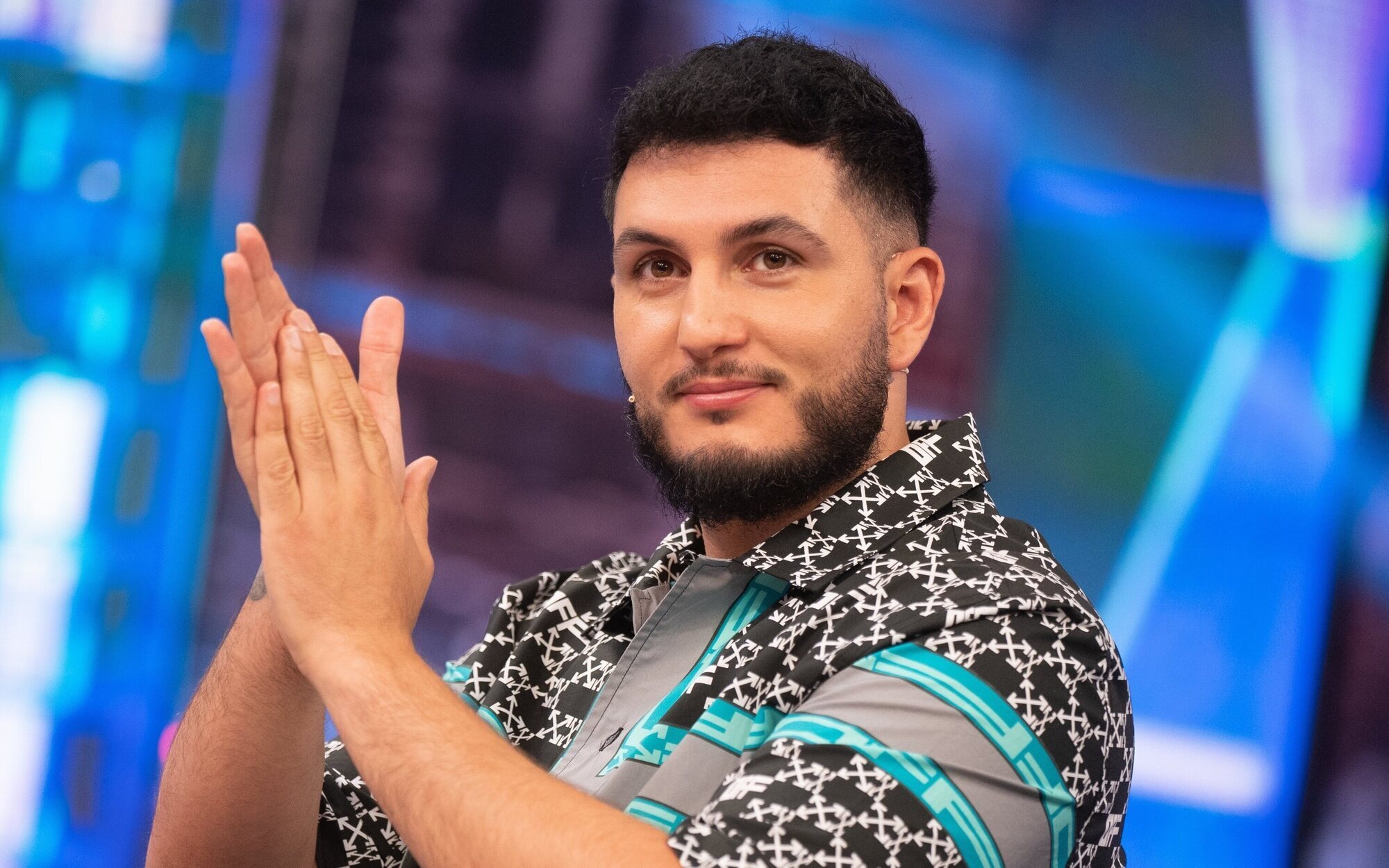 Omar Montes recibe un zasca al hablar a una viuda de su marido en 'El hormiguero'