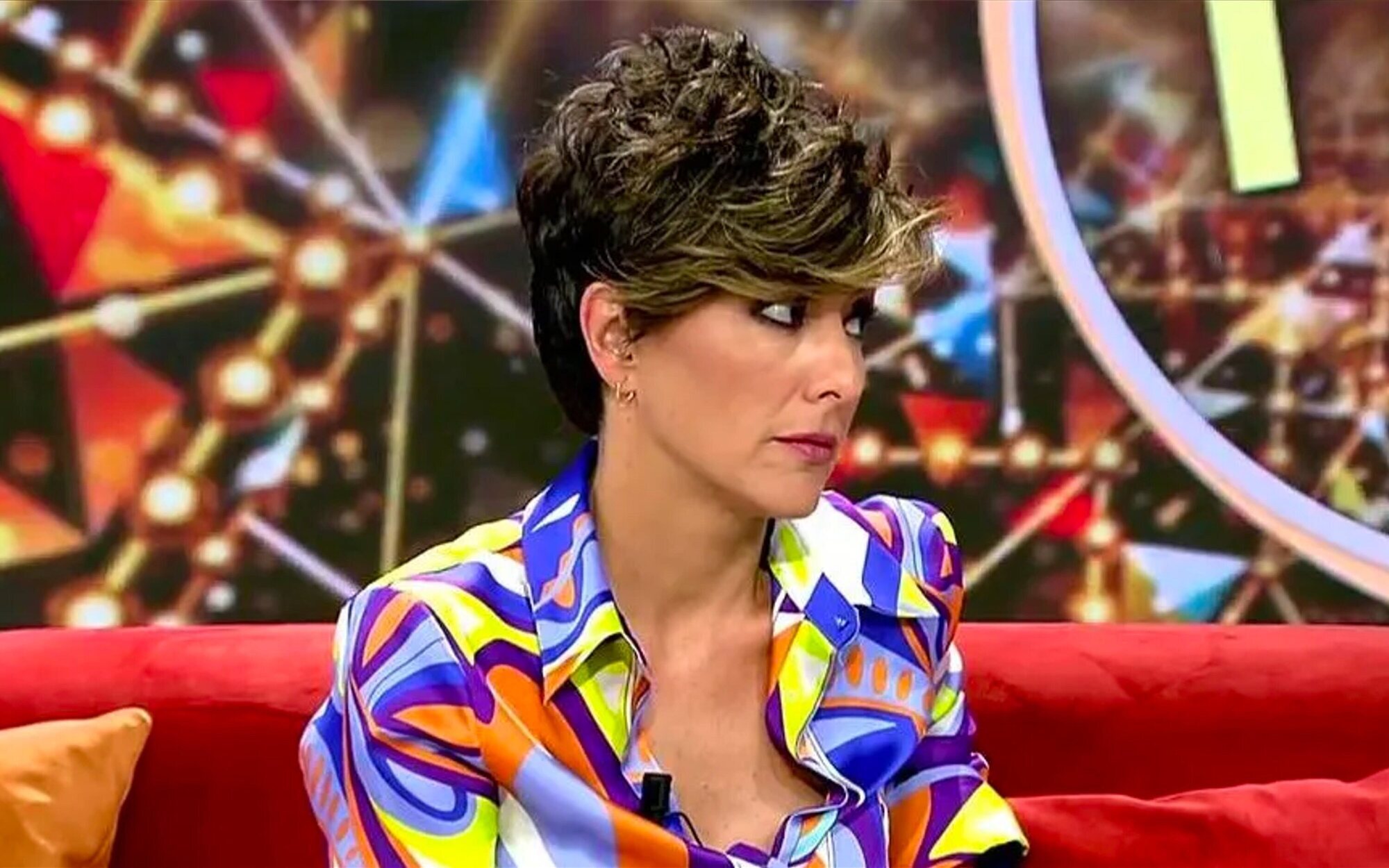 El sinsentido de Sonsoles Ónega con Gloria Camila: "No viene a 'Ya son las ocho' a hablar de su familia"