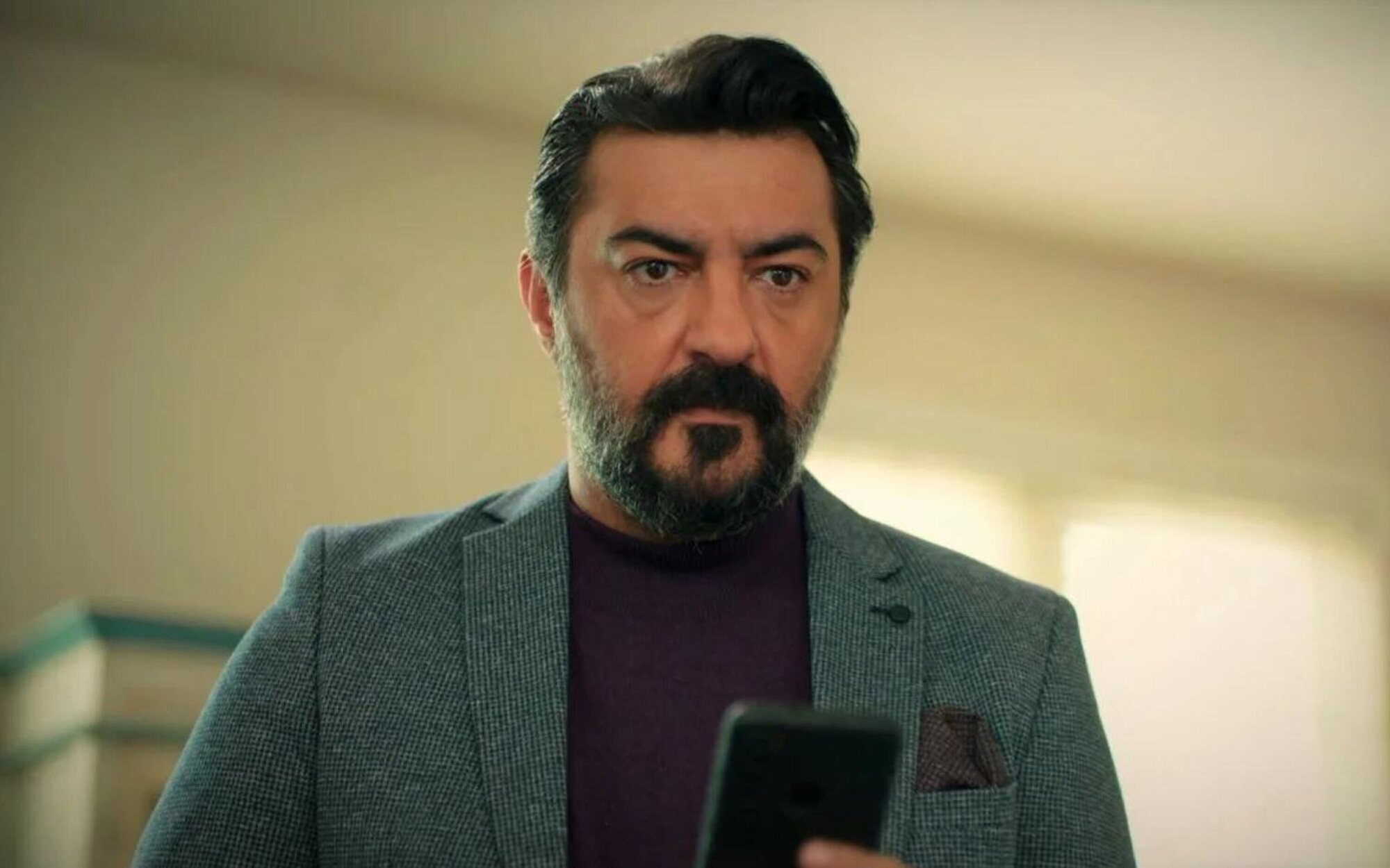 'Hermanos' (14,2%) crece, al contrario que 'La noche D' (6,8%) y 'Supervivientes' (17,8%) repite liderazgo