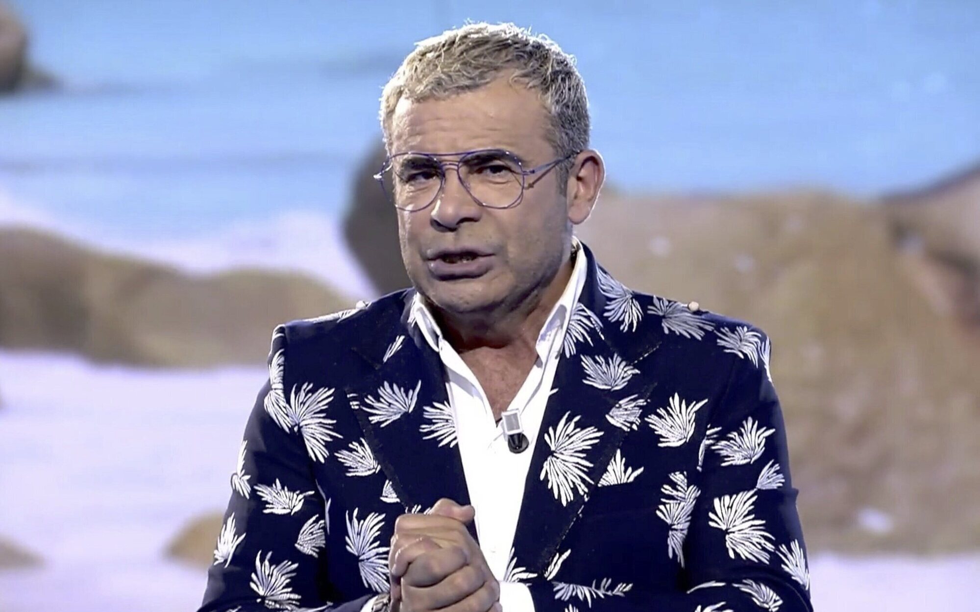 Jorge Javier Vázquez no presentará 'Supervivientes' y el 'Deluxe' tras dar positivo en Covid
