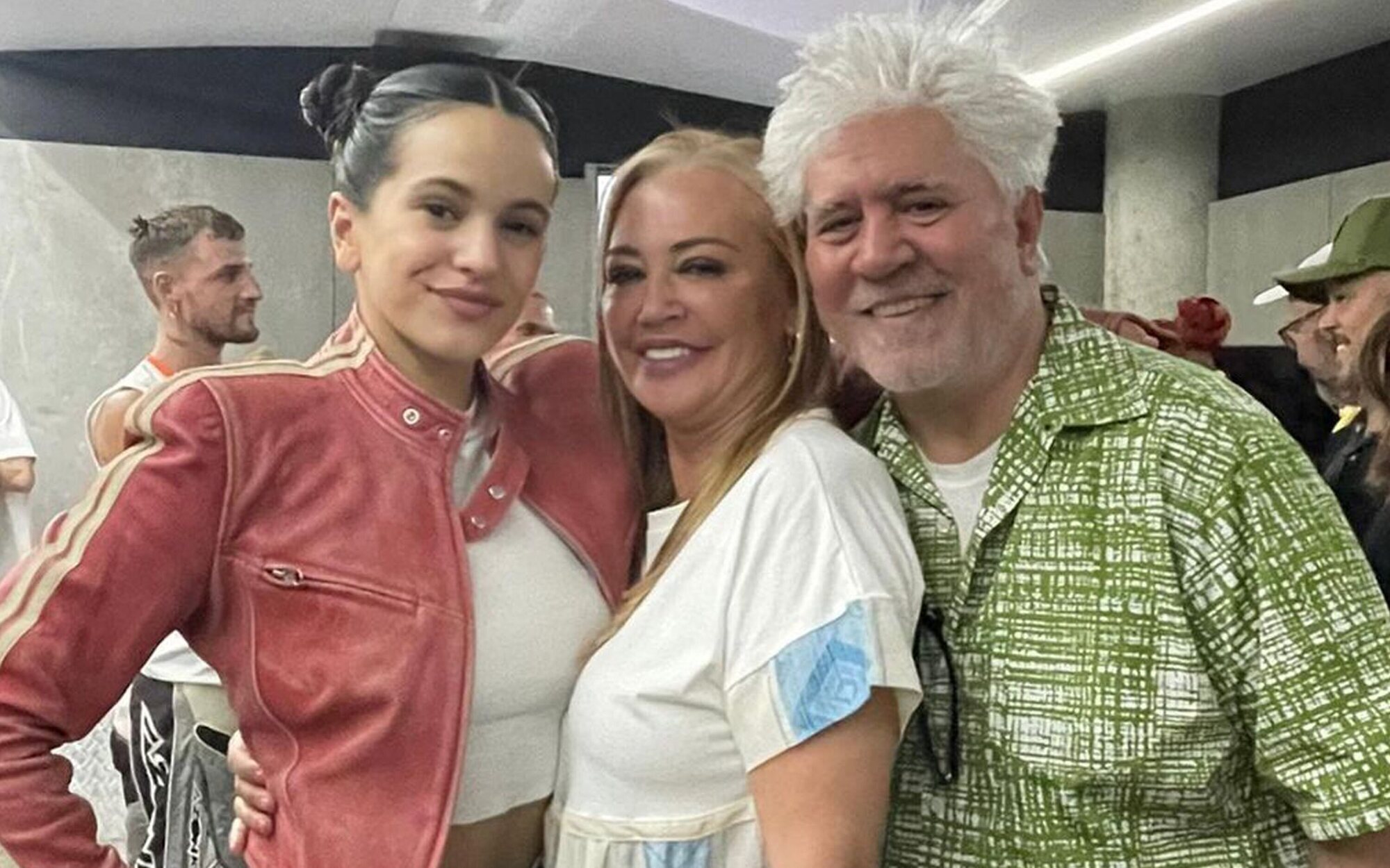 Belén Esteban defiende a Rosalía en 'Deluxe' de las críticas de Andrea Levy: "Me parece muy mal, no es verdad"