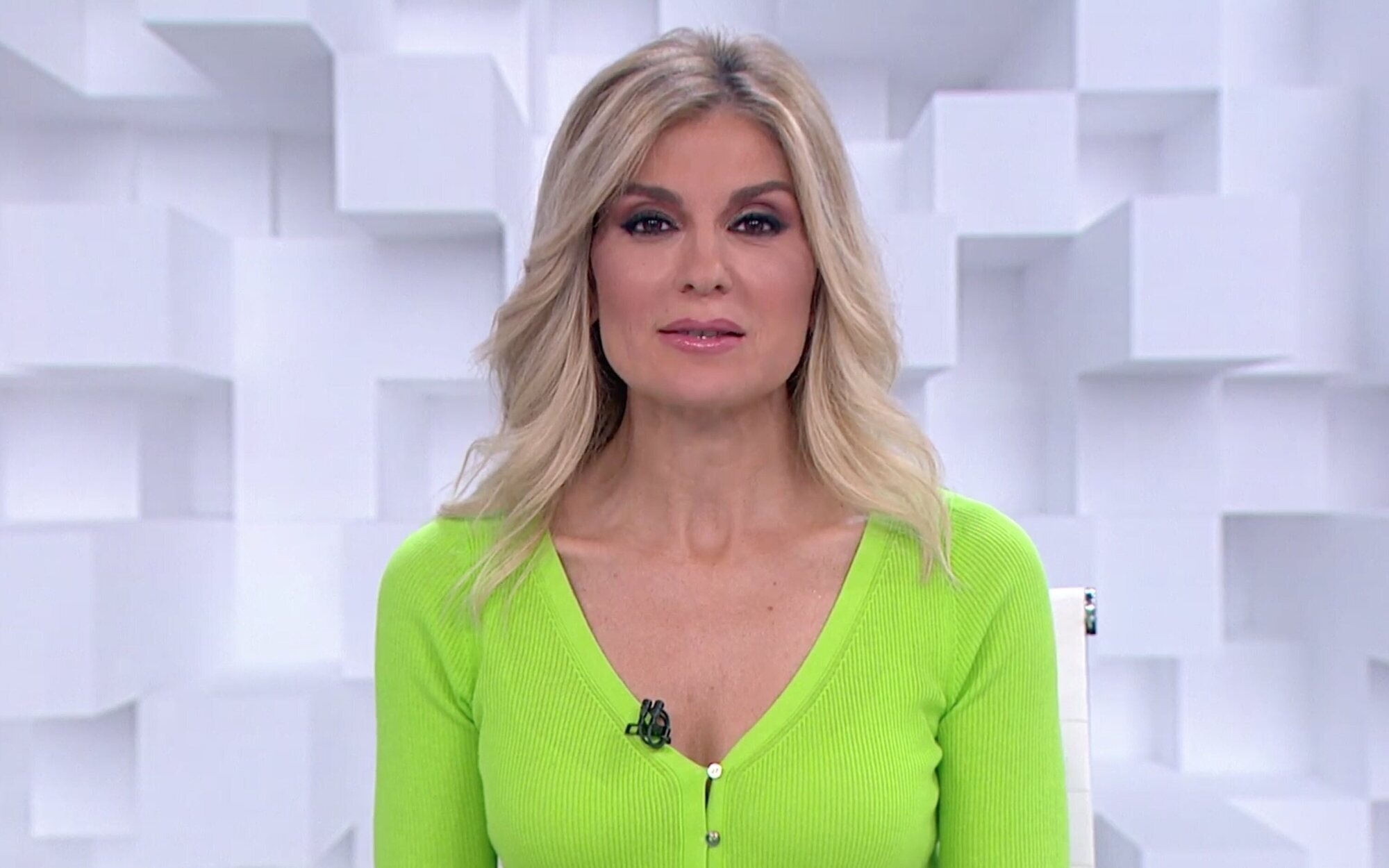 'Antena 3 noticias' (19,3%) se corona por 31º mes e 'Informativos Telecinco' (12,8%) se mantiene