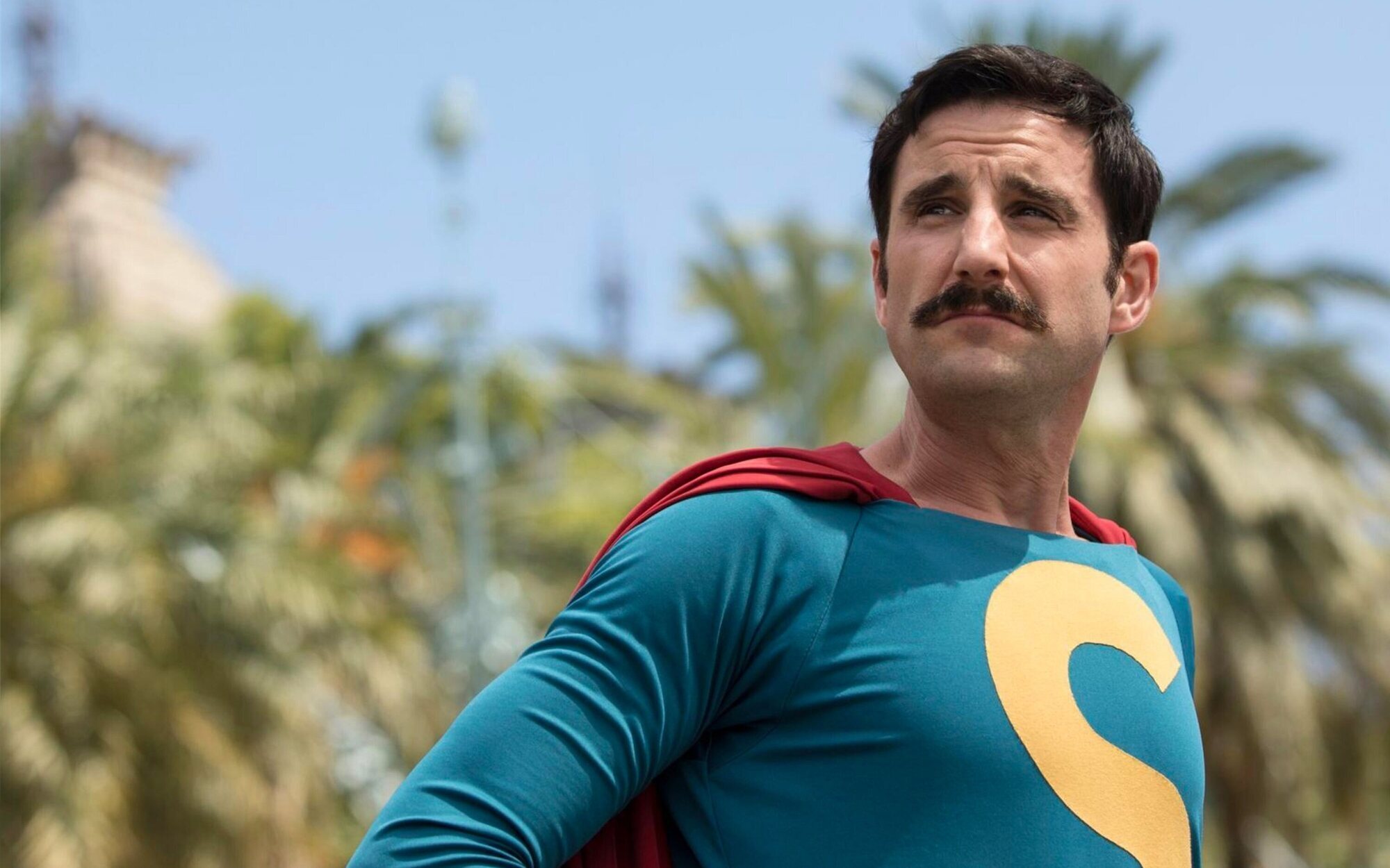 "Superlópez" vuela a lo más alto con un 4,4% en FDF y supera a 'Los Simpson' y su 3,6% en Neox