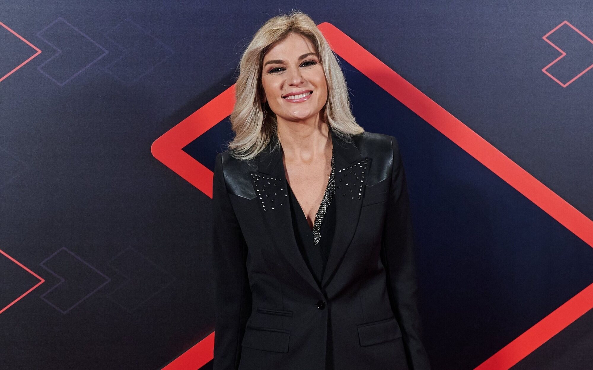 Sandra Golpe recibe el Premio Joan Ramón Mainat 2022 del FesTVal por su compromiso y credibilidad