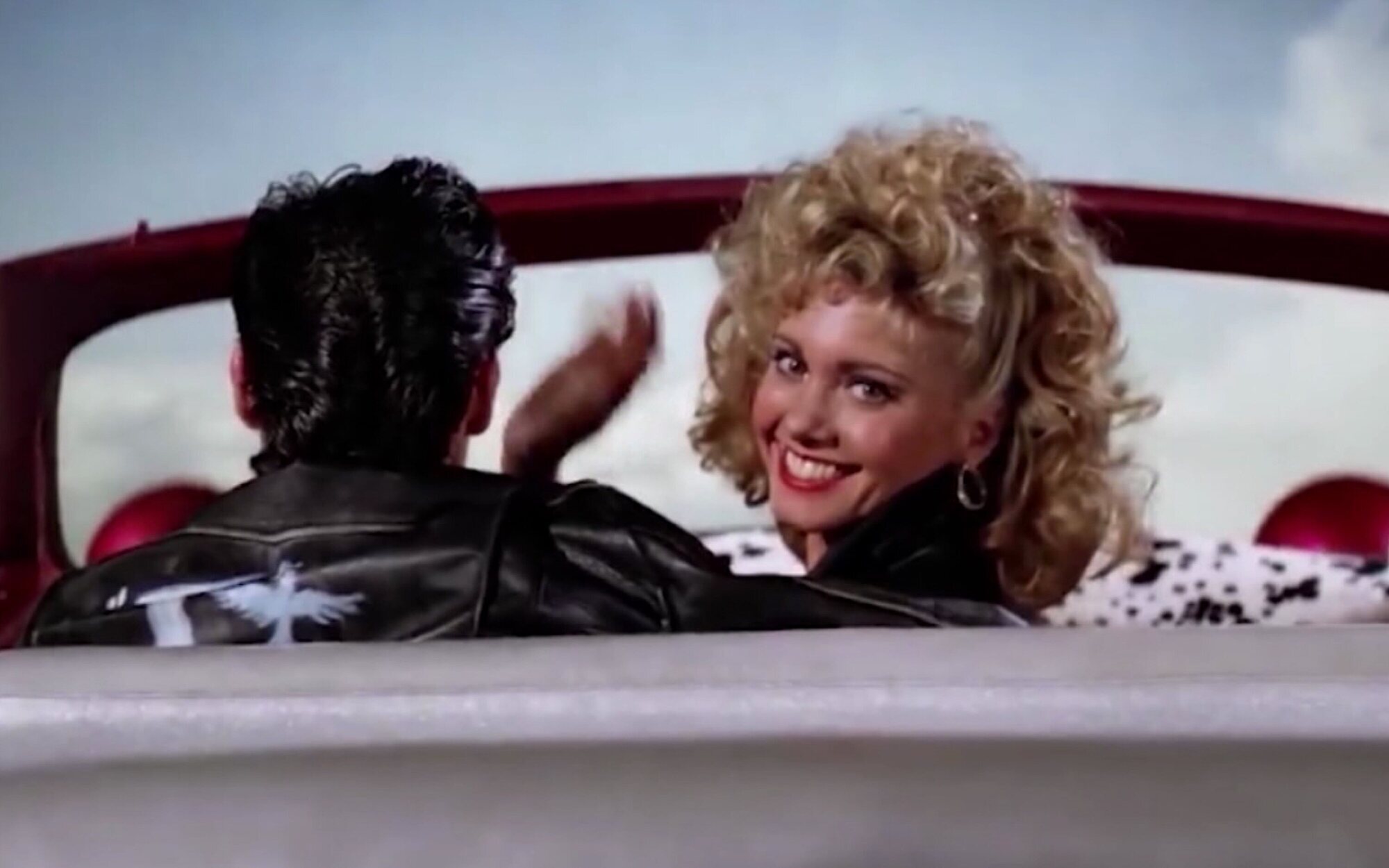 La 1 recula y emite "Grease" el 13 de agosto en lugar de 'Historias para no dormir' 