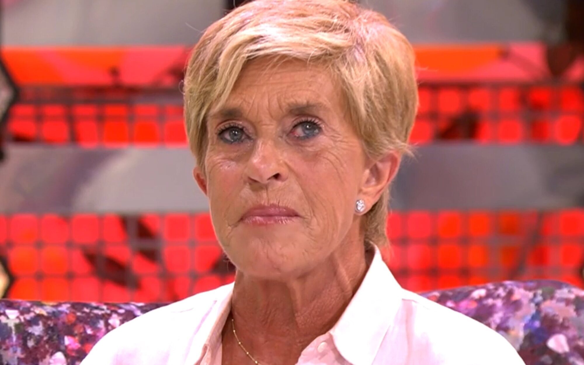 Chelo García Cortés, a lágrima viva en su vuelta a 'Sálvame': "Tenía miedo de no salir de esta"