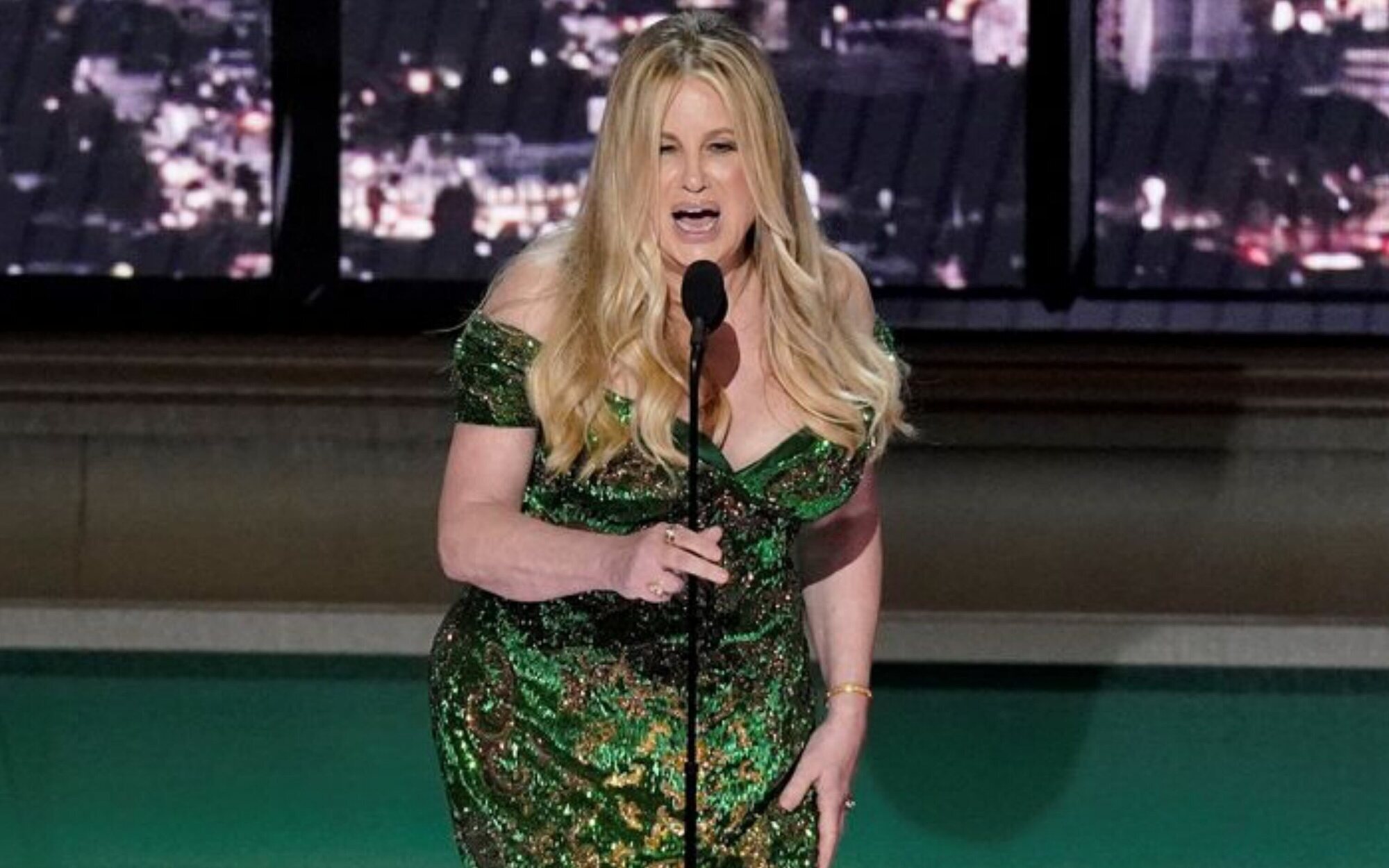 La derrota de 'Better Call Saul' y el baile Jennifer Coolidge, entre los mejores memes de los Emmy 2022