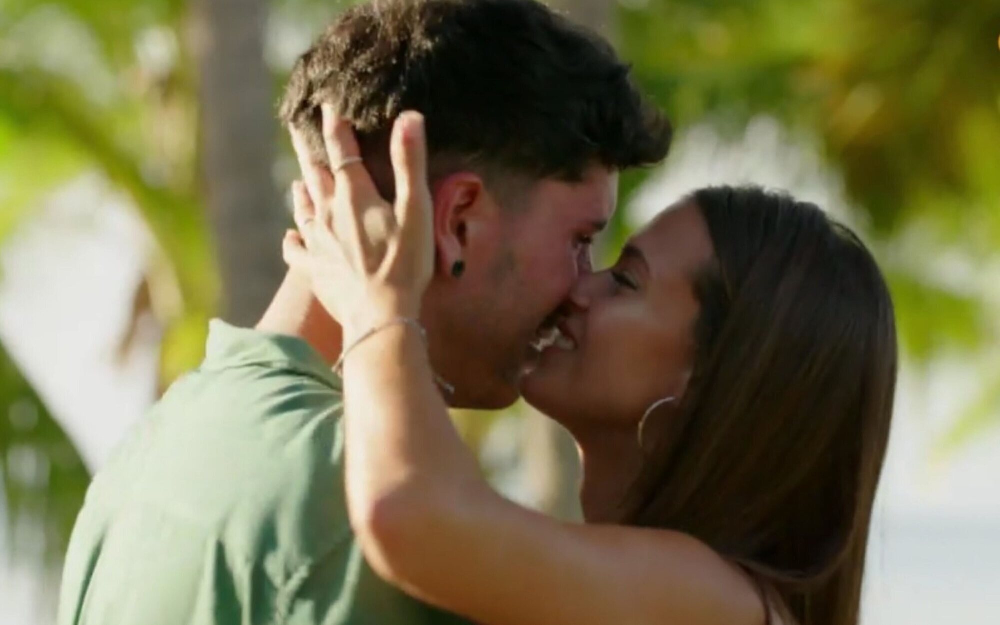 Telecinco, a la desesperada, ya promociona el estreno de 'La isla de las tentaciones' para frenar su caída