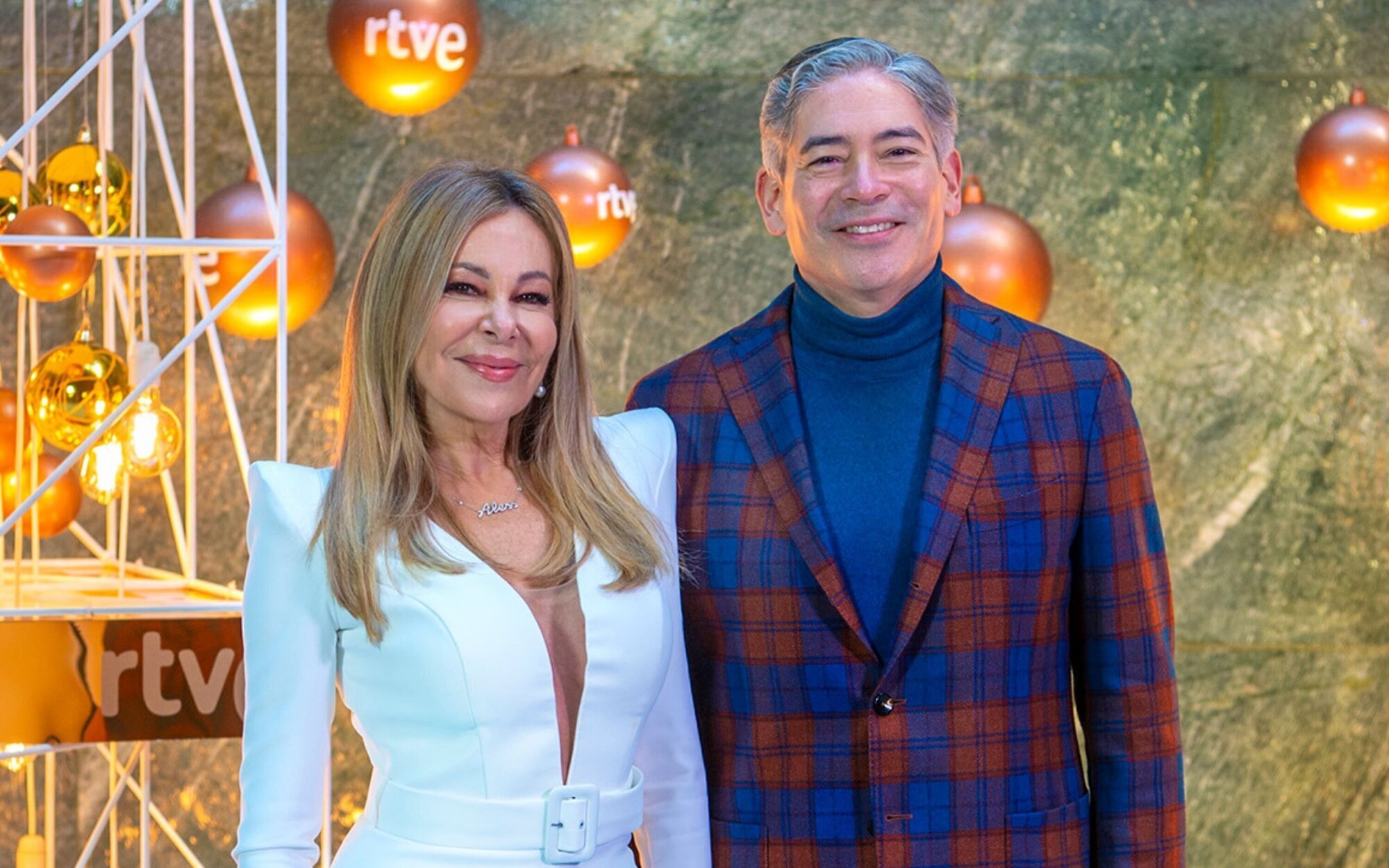 Ana Obregón y Boris Izaguirre repiten como presentadores de 'Telepasión 2022'