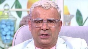 Jorge Javier Vázquez se cuela en casa de una espectadora para merendar con ella en pleno 'Sálvame'