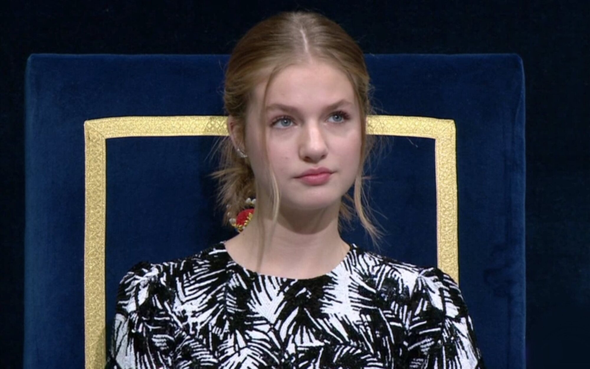 Lecquio insinúa que la indisposición de Leonor se debe a un "resacón": "¿Hicieron botellón en la habitación?"