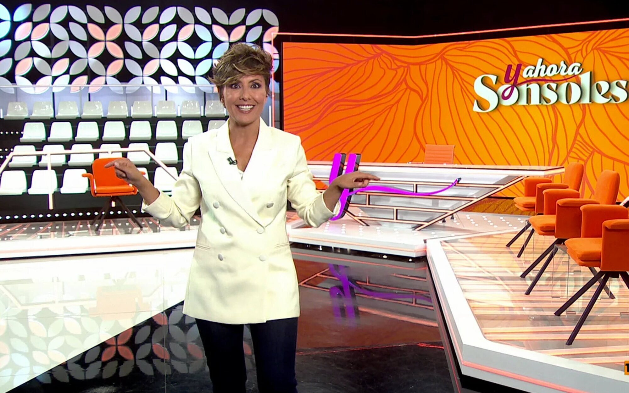 'Y ahora, Sonsoles' entra al juego de pullas con Telecinco: "Se me han quitado las ganas de café"
